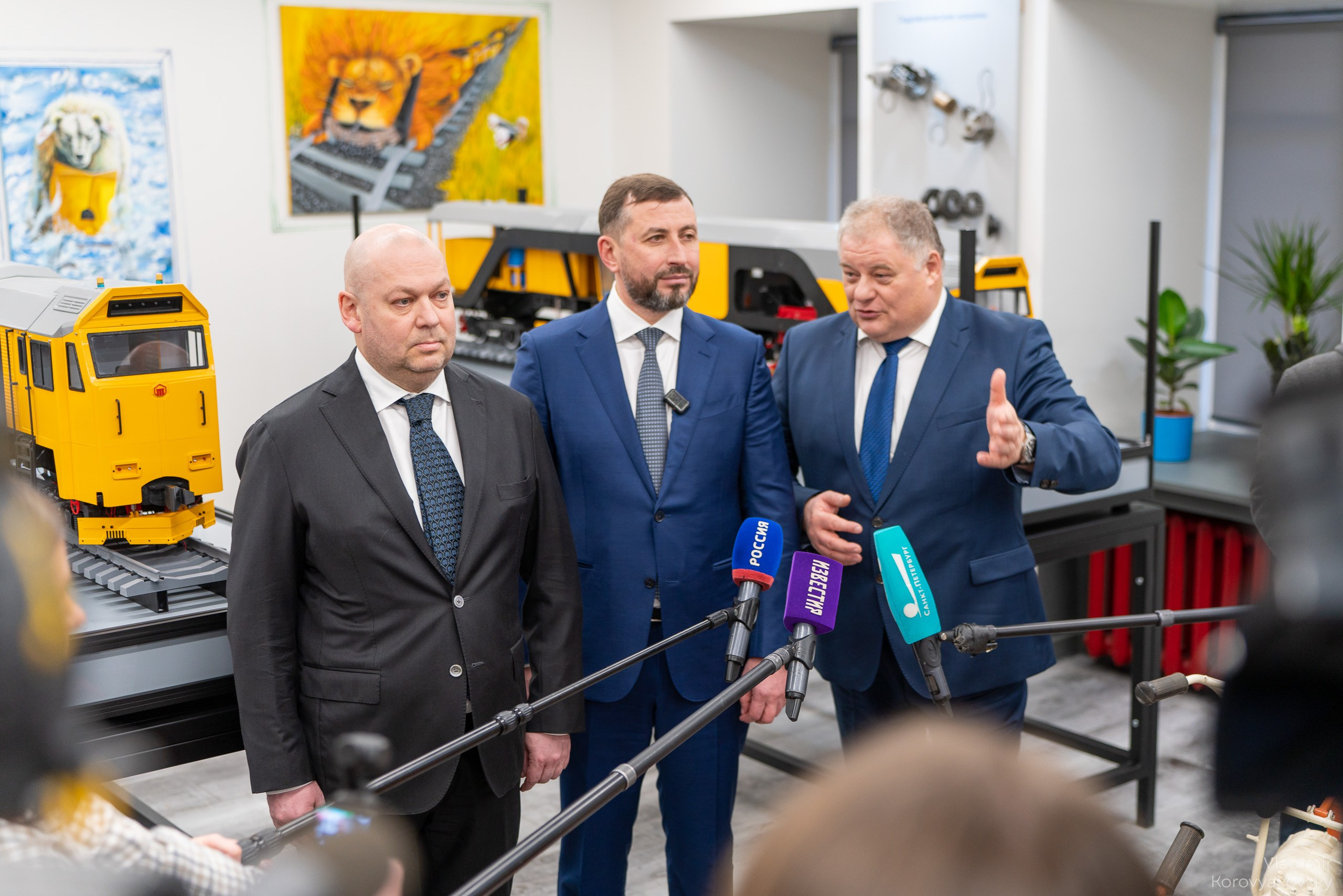 Открытие лабораторий. Фотограф Владимир Коровяковский