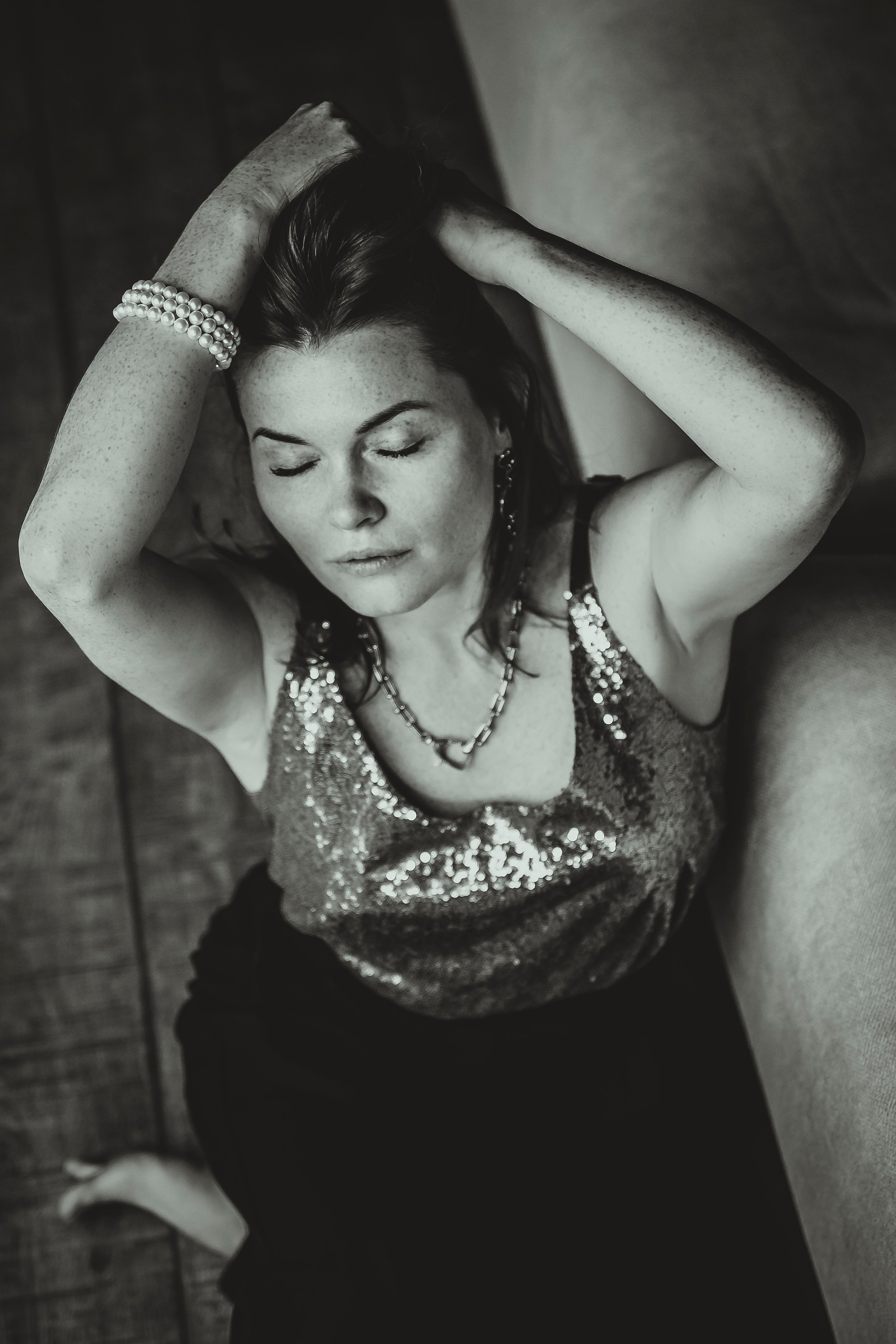 Инна Самарина_контент в темной студии. Фотограф Воронеж, Новая Усмань Мария Бублик