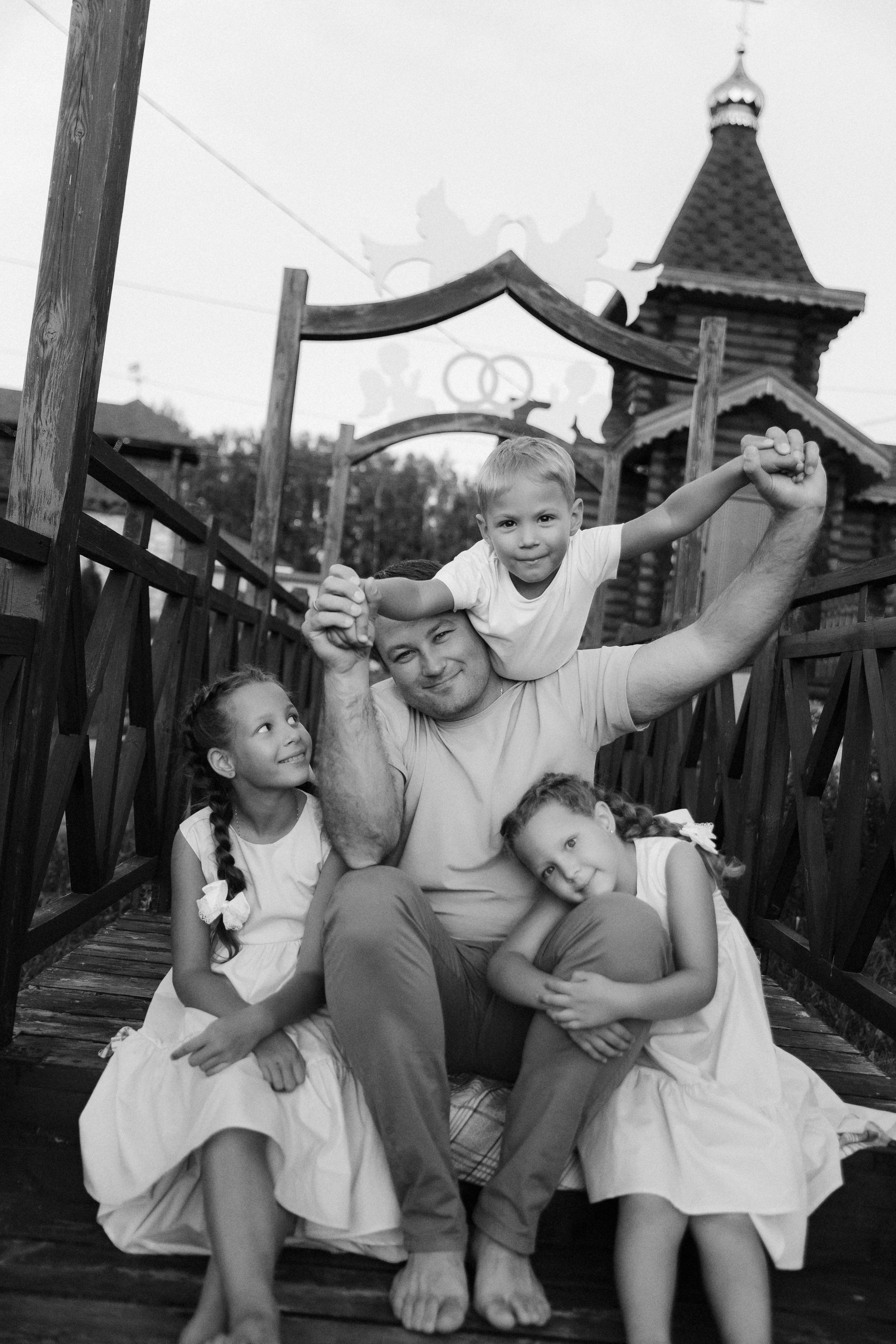 Олег, Вика, Варя, Маша и Тима. Семейный фотограф • Домашние съемки в Нижнем Новгороде