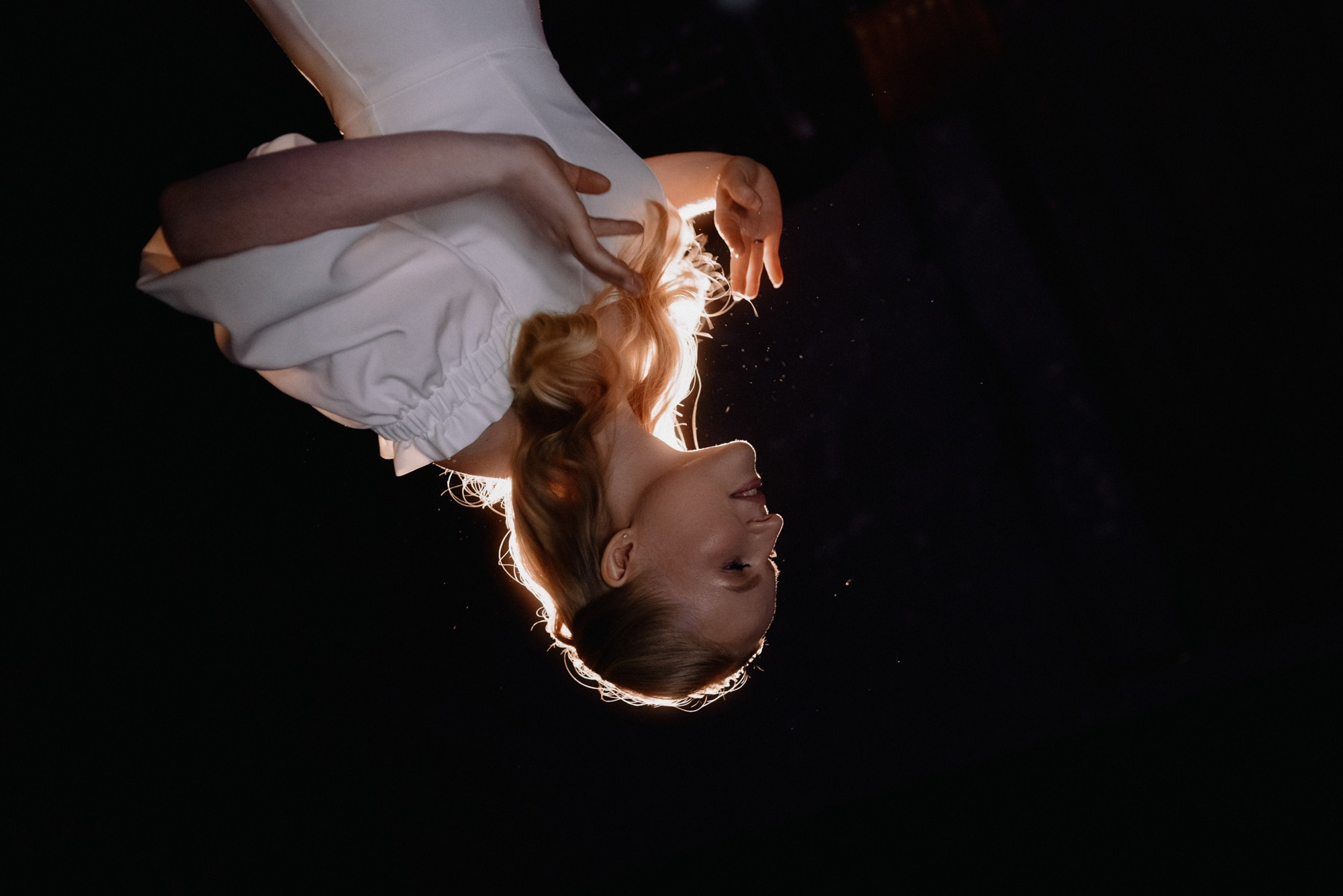 Свадебный фотограф в Тюмени — Фотосессия Максима и Лизы на крыше и в студии. Портретный фотограф Тюмень Дарья Мустафина