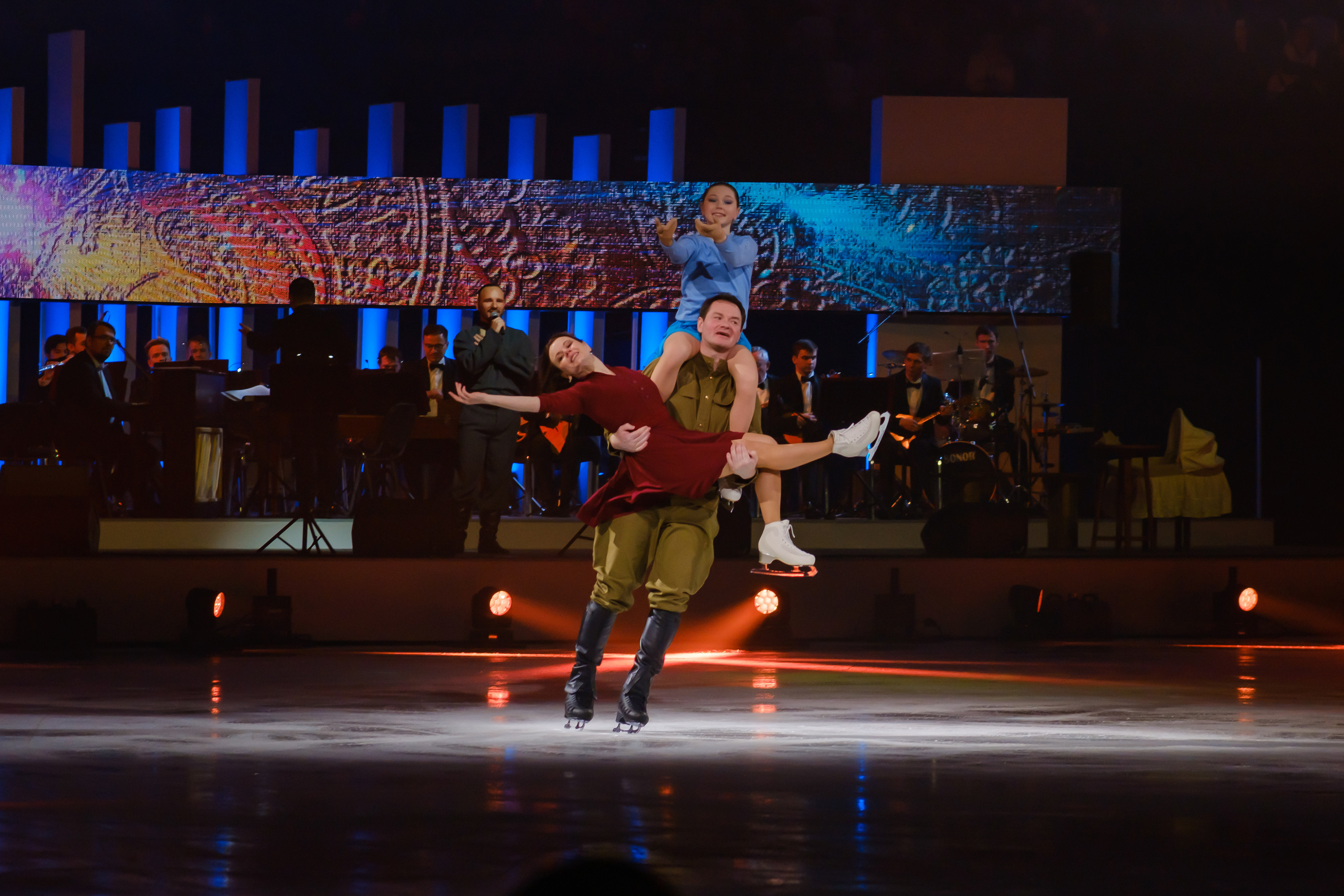 Ледовое шоу Ильи Авербуха