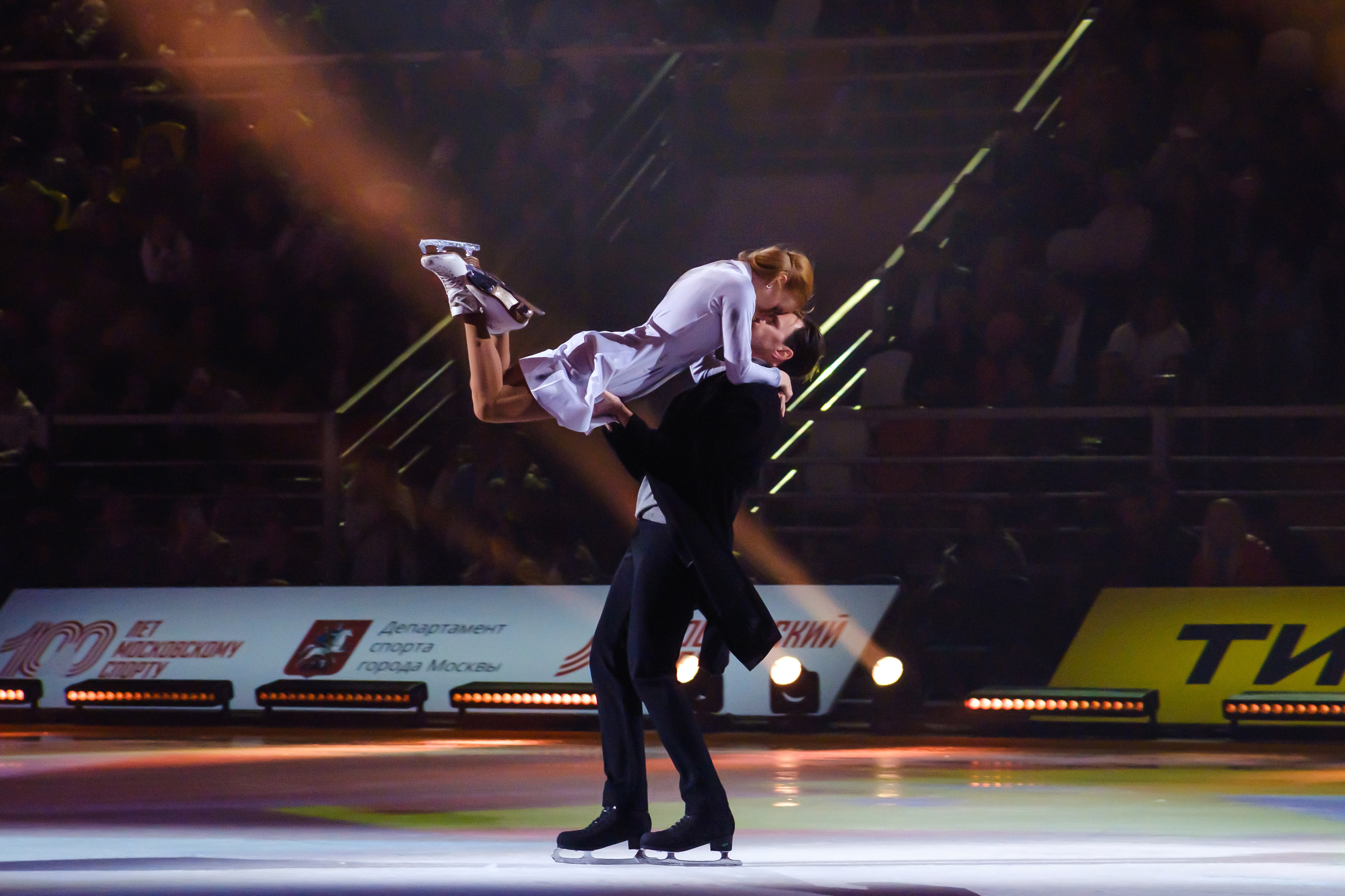 Ледовое шоу Ильи Авербуха