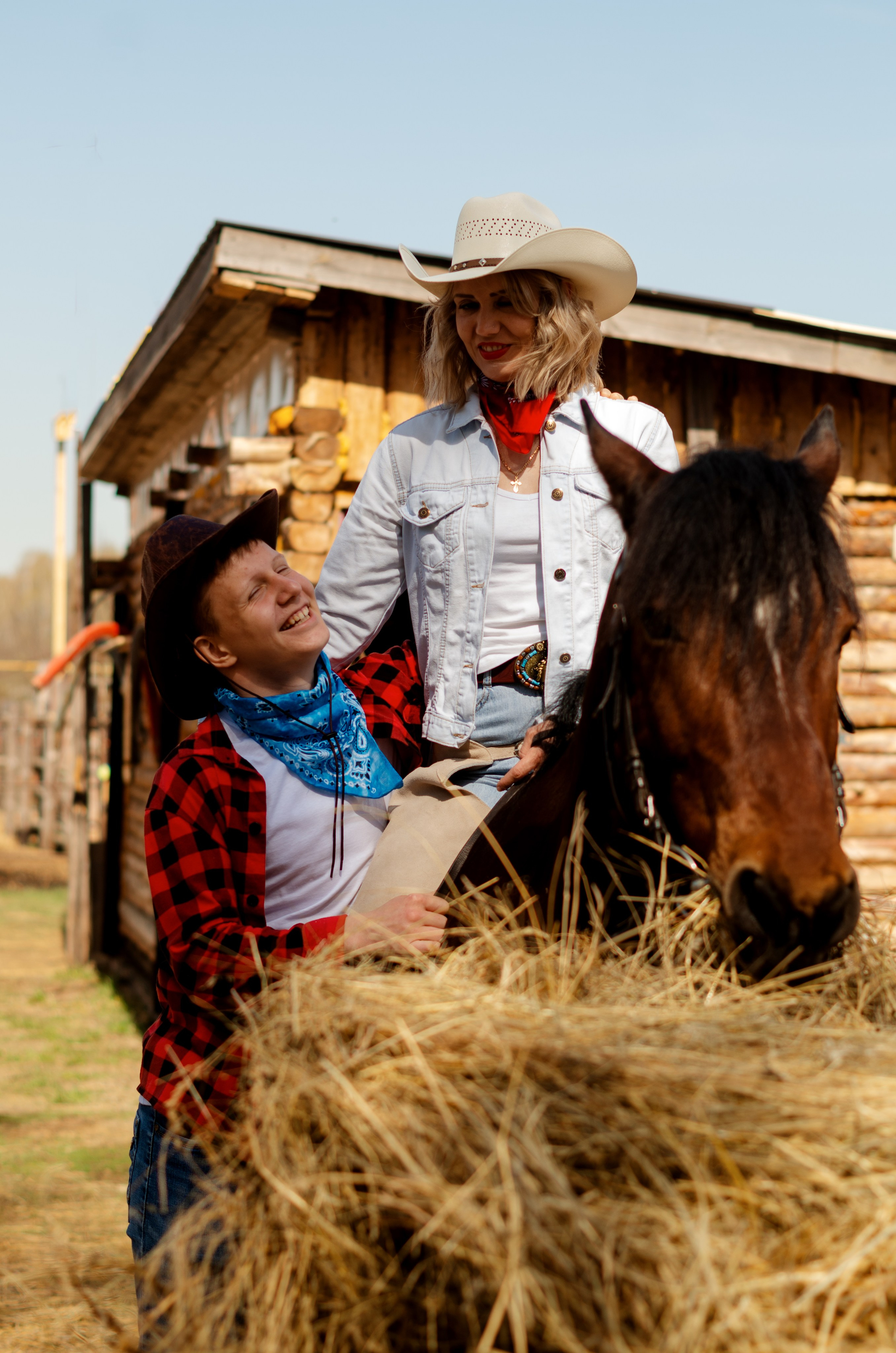 Western. Фотограф Марина Доглядная Челябинск фотосессии с лошадьми, мотоциклами