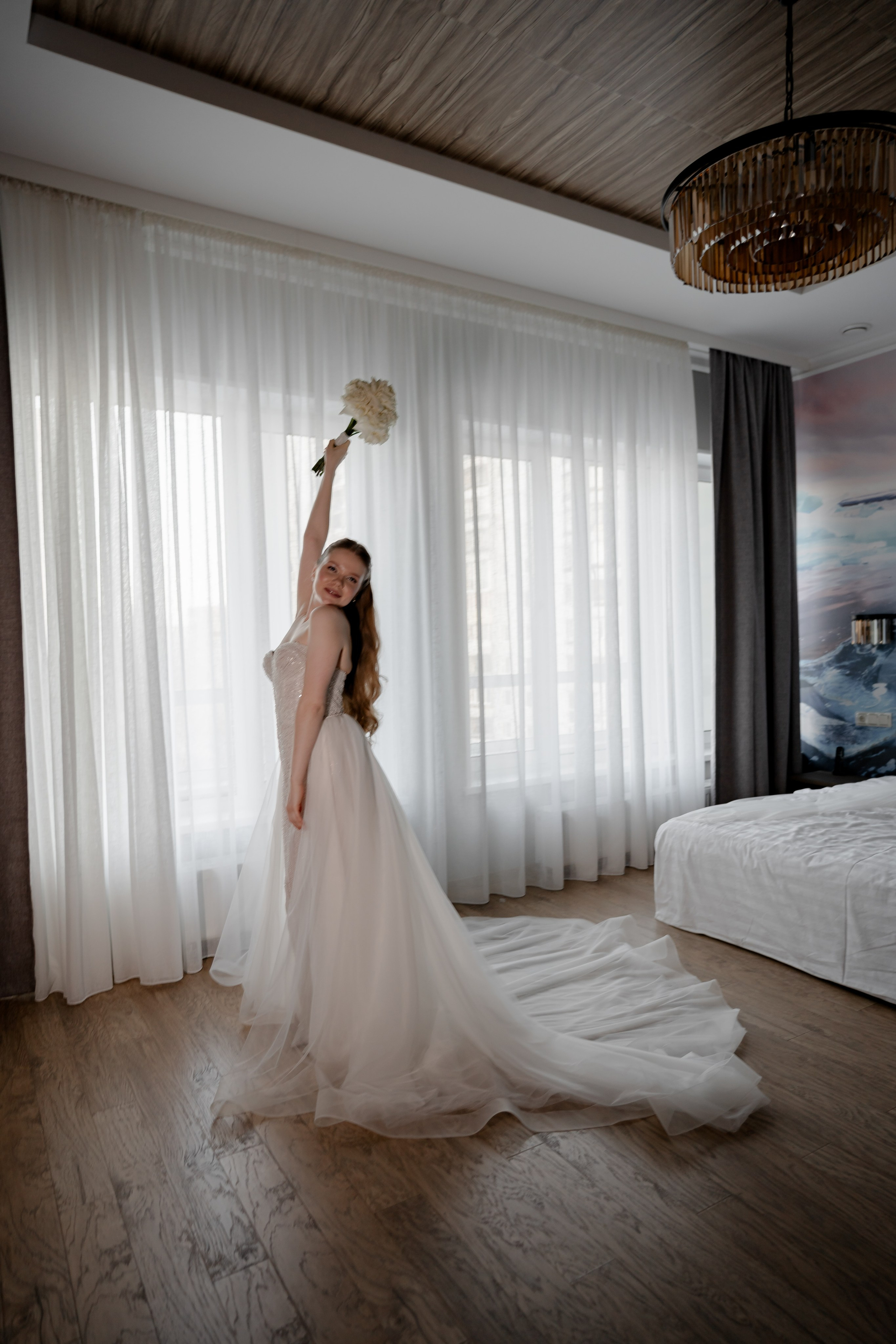 СВАДЕБНАЯ СЬЕМКА СБОРОВ В ОТЕЛЕ И ВЫЕЗД НА ЦЕРЕМОНИЮ (СНЯТО В СИБИРЕ В НИЖНЕВАРТОВСКЕ). Профессиональный фотограф, Санкт-Петербург — Виктория Богомолова