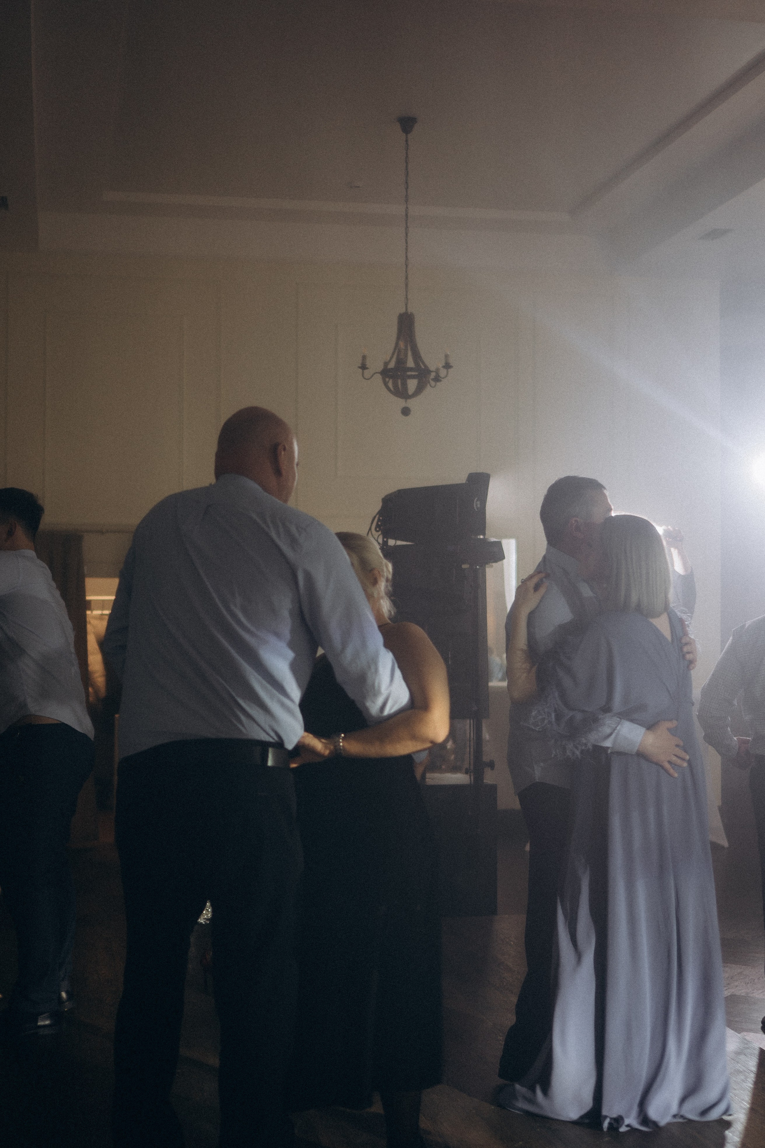 СВАДЕБНАЯ СЬЕМКА СБОРОВ В ОТЕЛЕ И ВЫЕЗД НА ЦЕРЕМОНИЮ (СНЯТО В СИБИРЕ В НИЖНЕВАРТОВСКЕ). Профессиональный фотограф, Санкт-Петербург — Виктория Богомолова