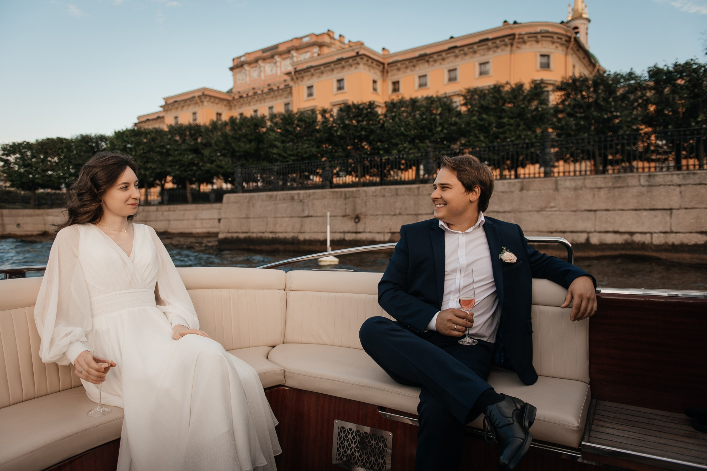 свадебная фотосессия на&nbsp;катере Venezia Nord