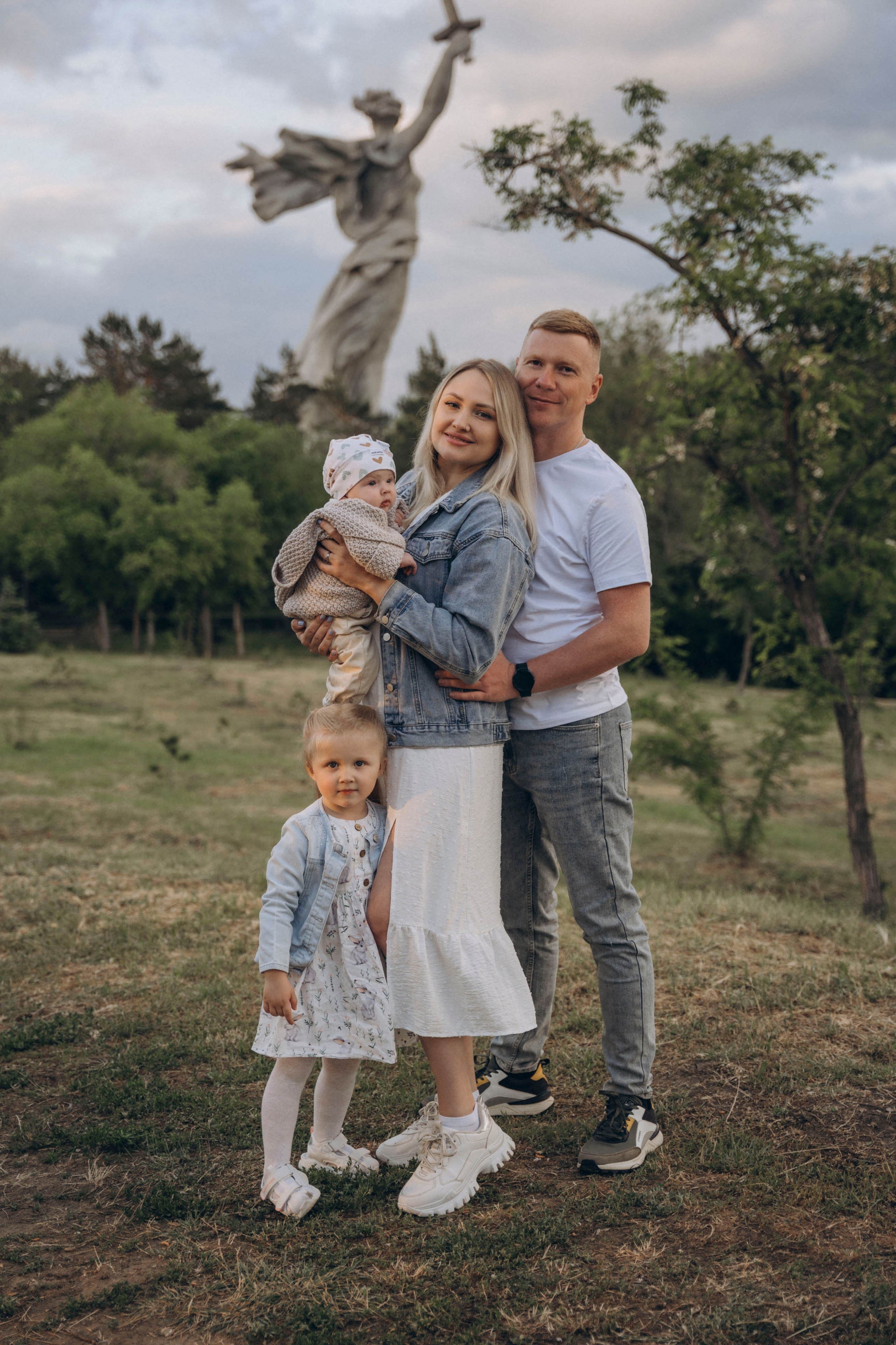 На улице. Фотограф Волгоград Ксения Устинова