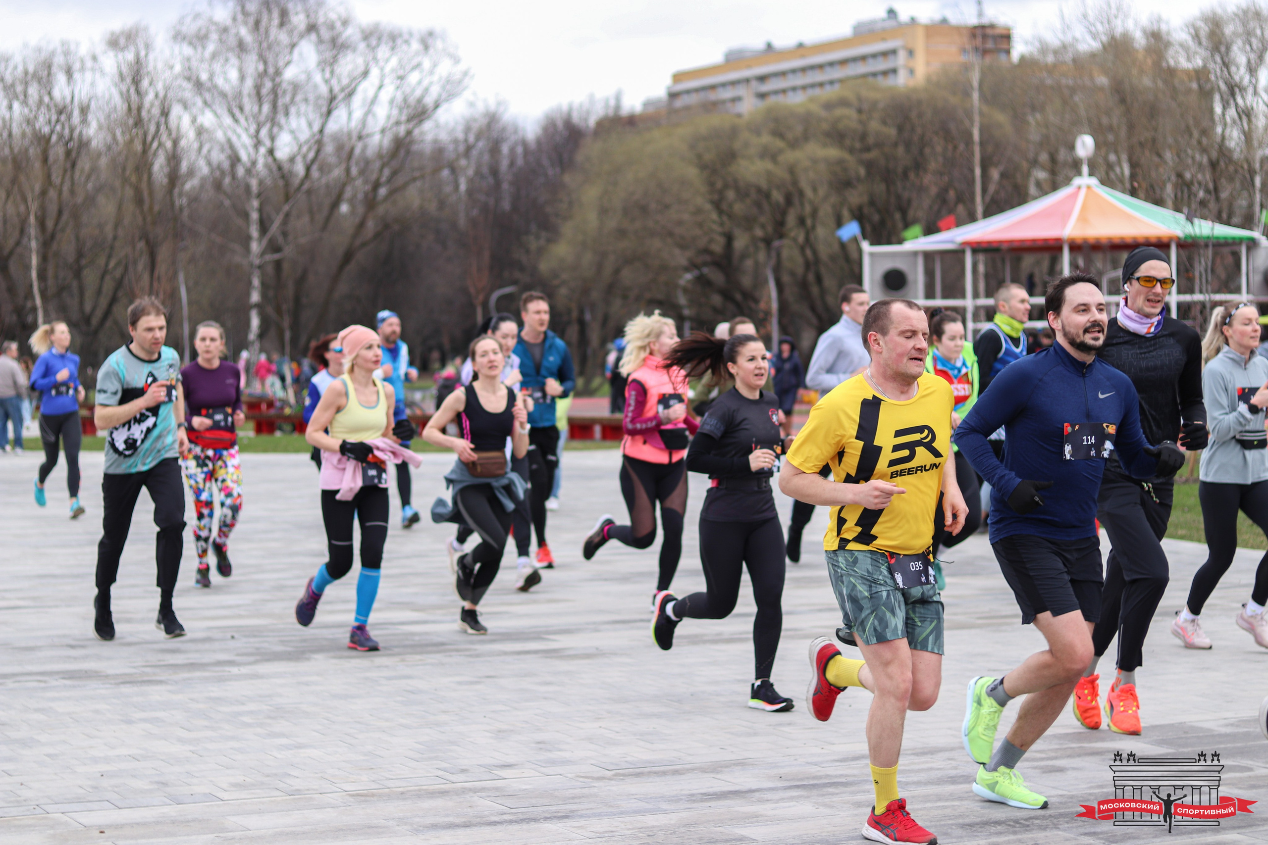 Московский Спортивный «КОСМИЧЕСКИЙ RUNOFF». Ивентный фотограф в Санкт-Петербурге Олег Комков