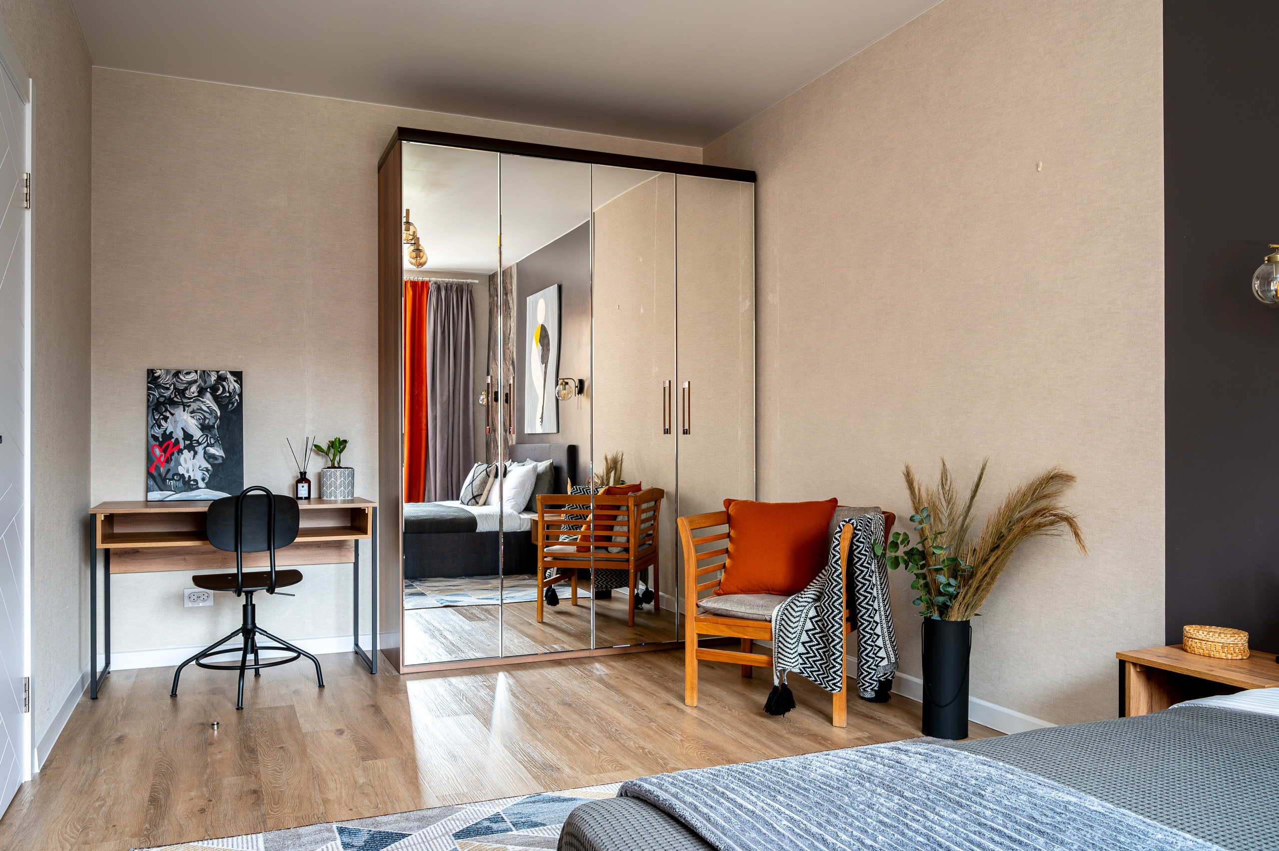 Квартира под суточную аренду в СПб. Интерьерный фотограф. Фото- видеосъемка недвижимости Санкт-Петербург