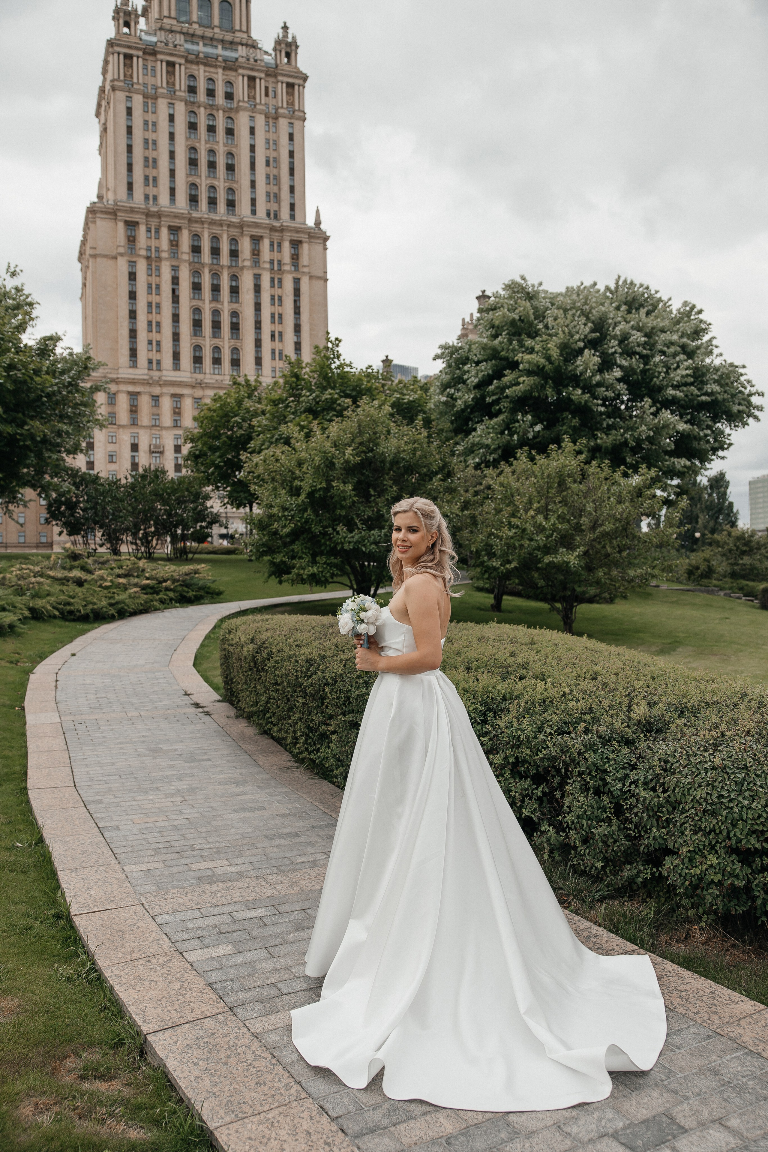 Регистрация брака в гостинице Украина. Свадебный фотограф в Москве Дарья Олендарёва