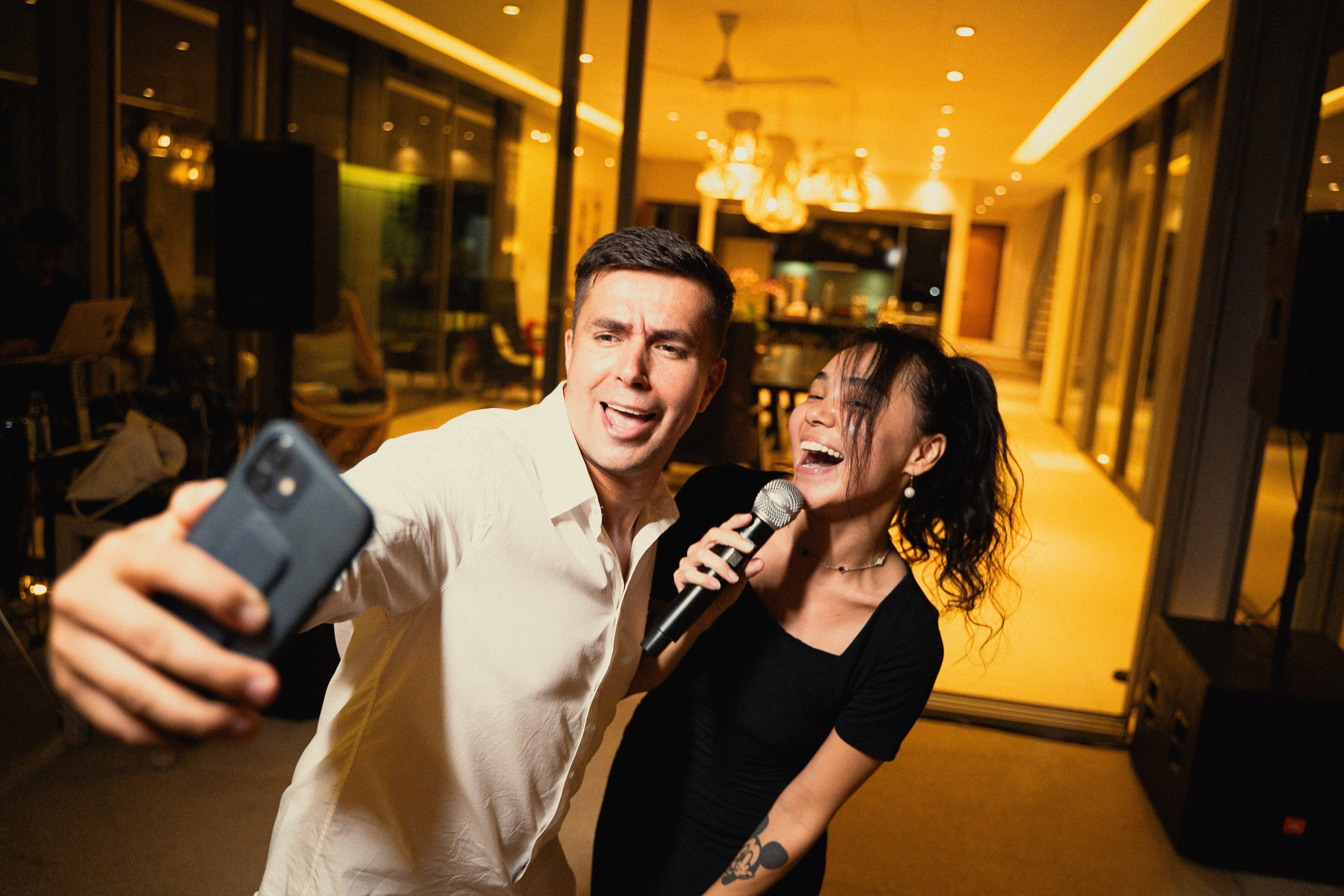 Ведущий мероприятий Владимир Петренко