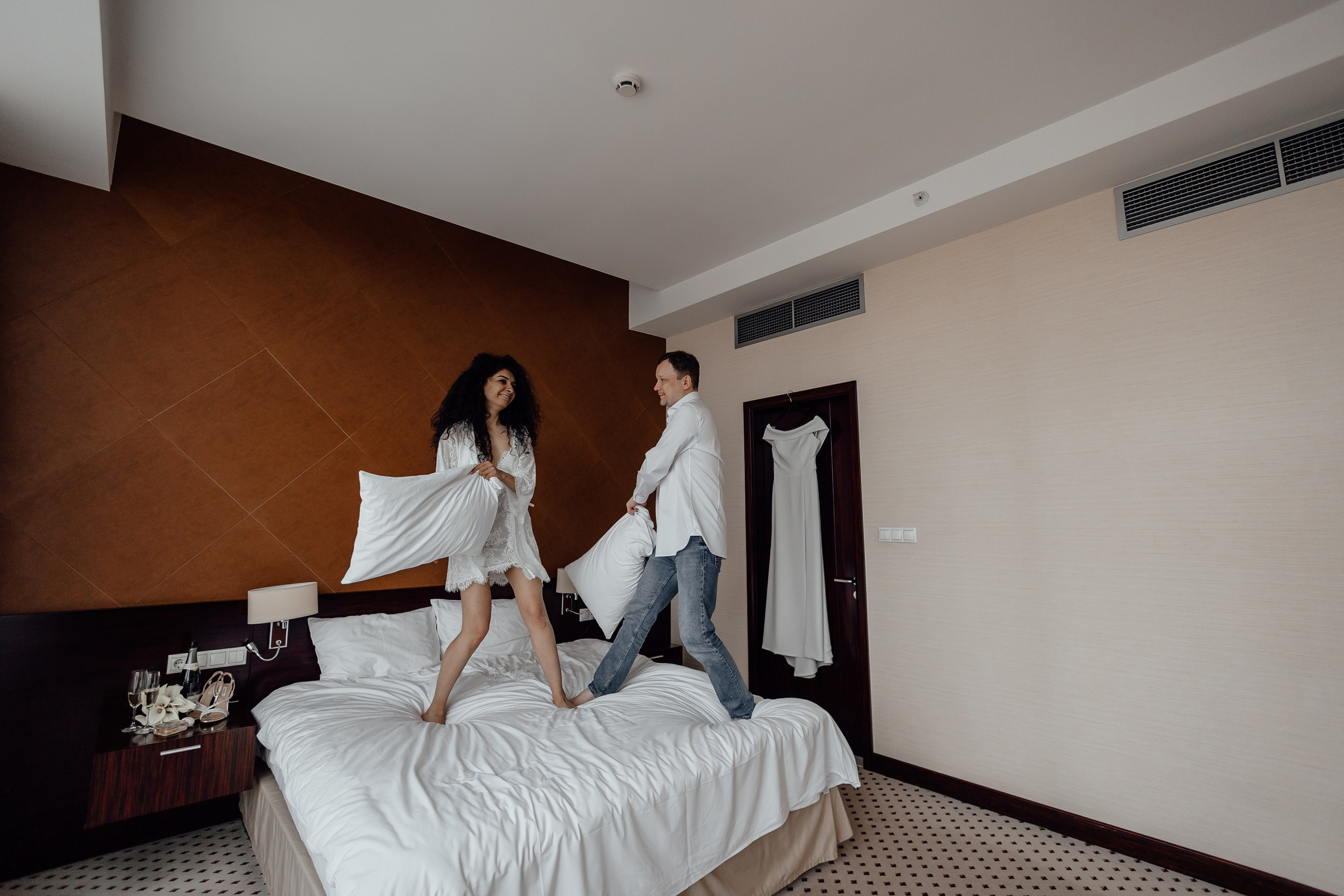 утро жениха и невесты в отеле garden plaza moscow WTC