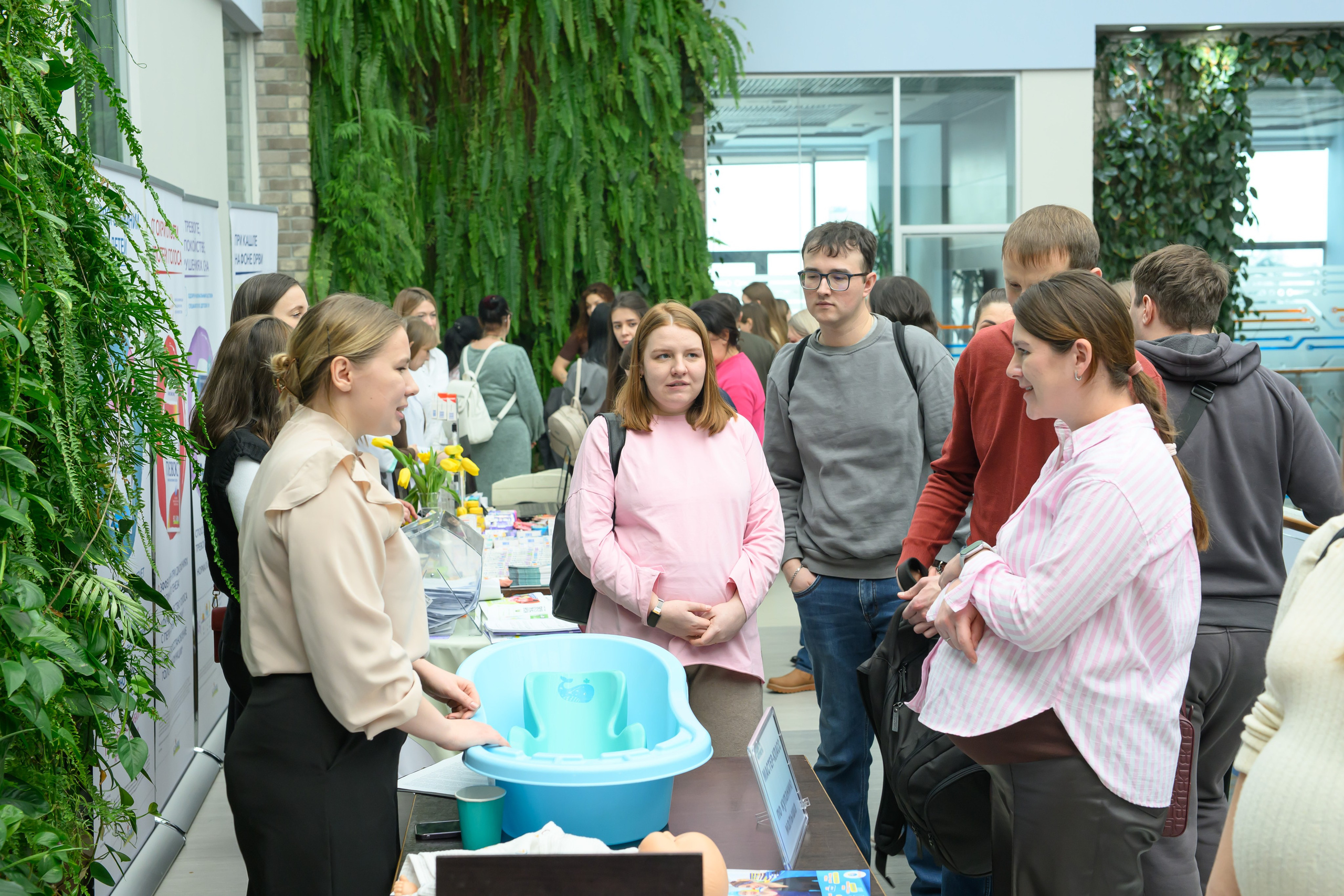 Фотоотчет праздника материнства февраль 2026 г. Профессиональный фотограф Елена Красилина г.Ярославль, г. Рыбинск