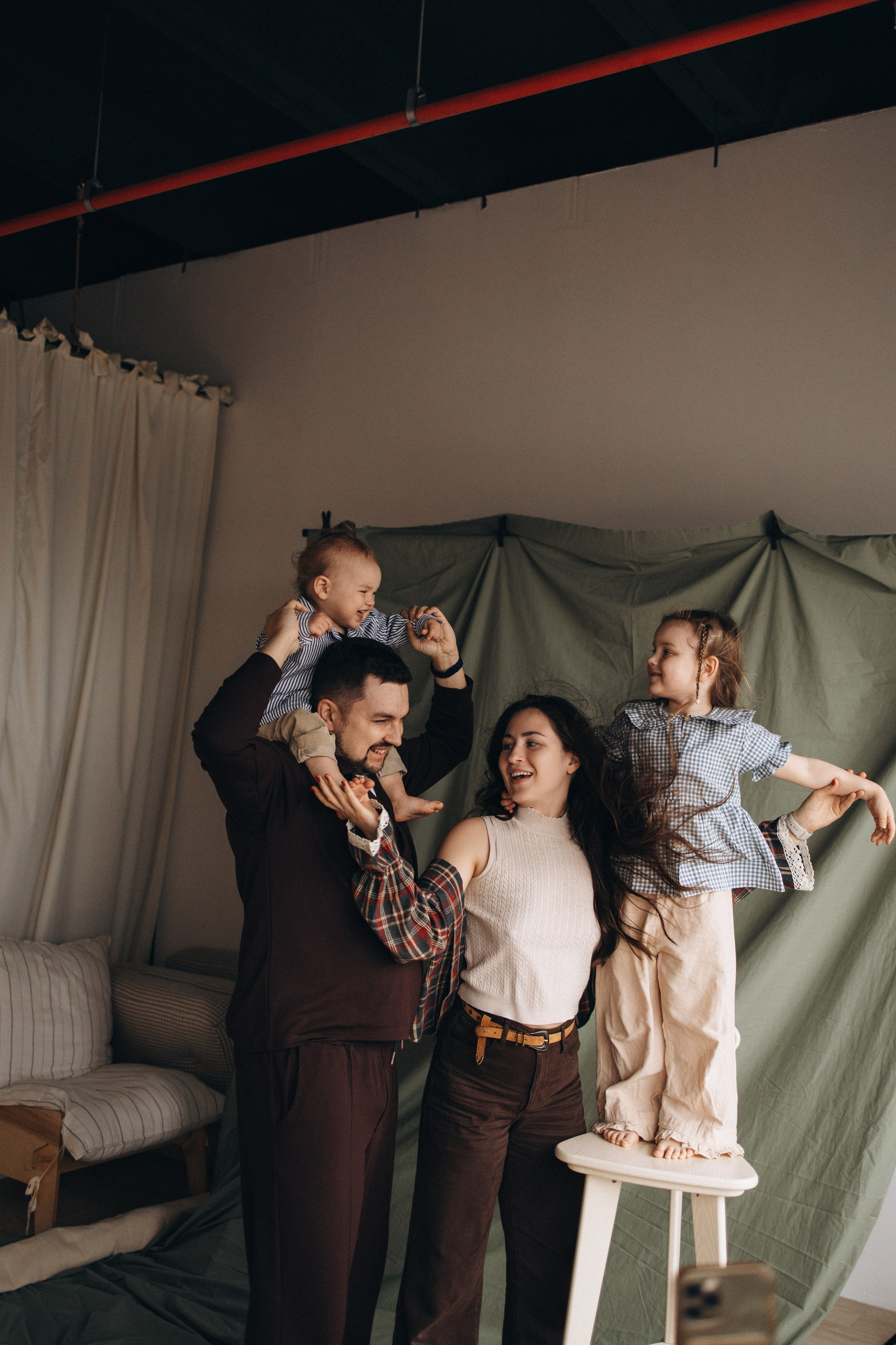 Лера, Женя, Милана и Макар. Семейный фотограф в Москве Марина Петра