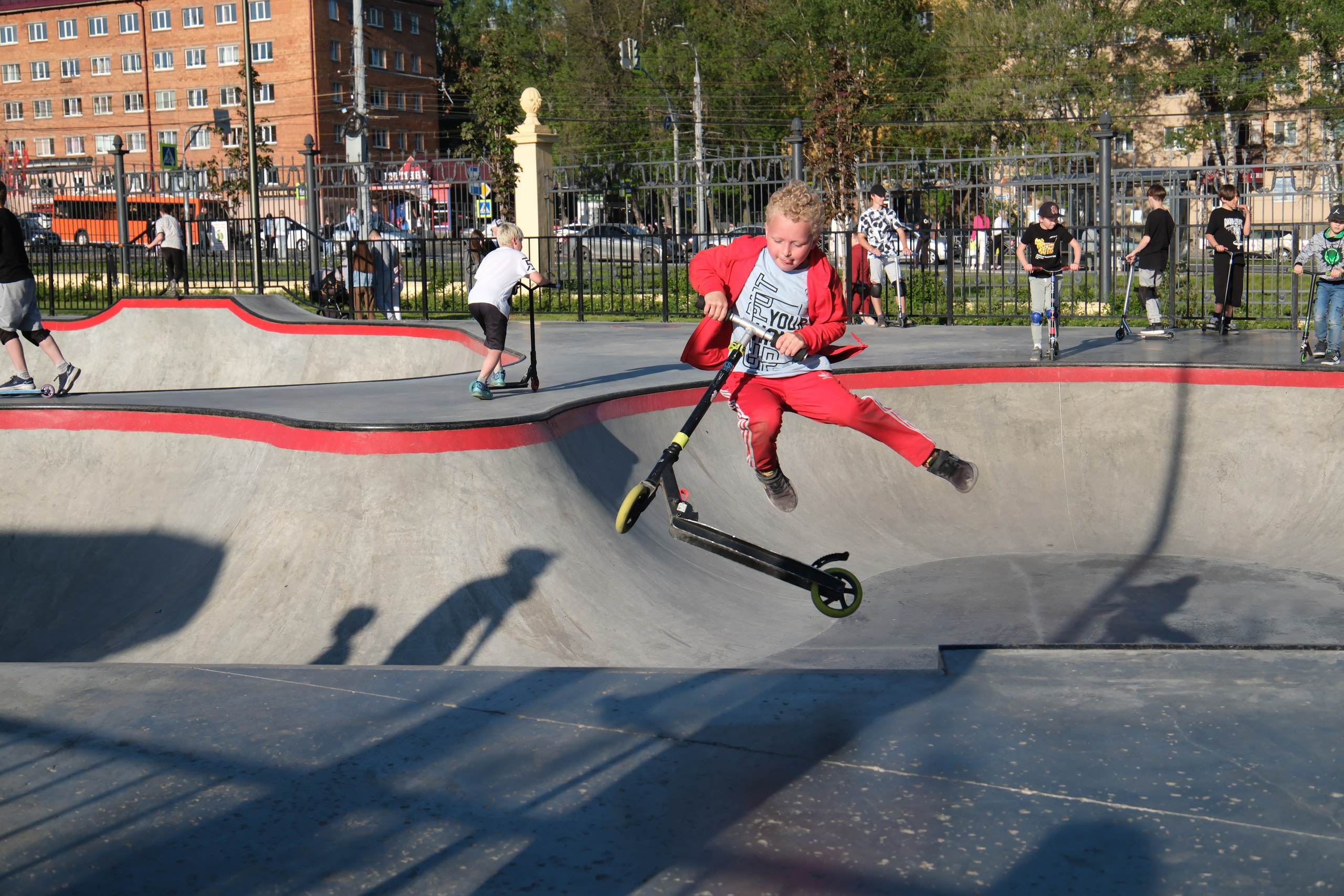 Озорные мальчишки. Добро пожаловать в студию «Цифровой скульптор»  где искусство встречается с технологиями!