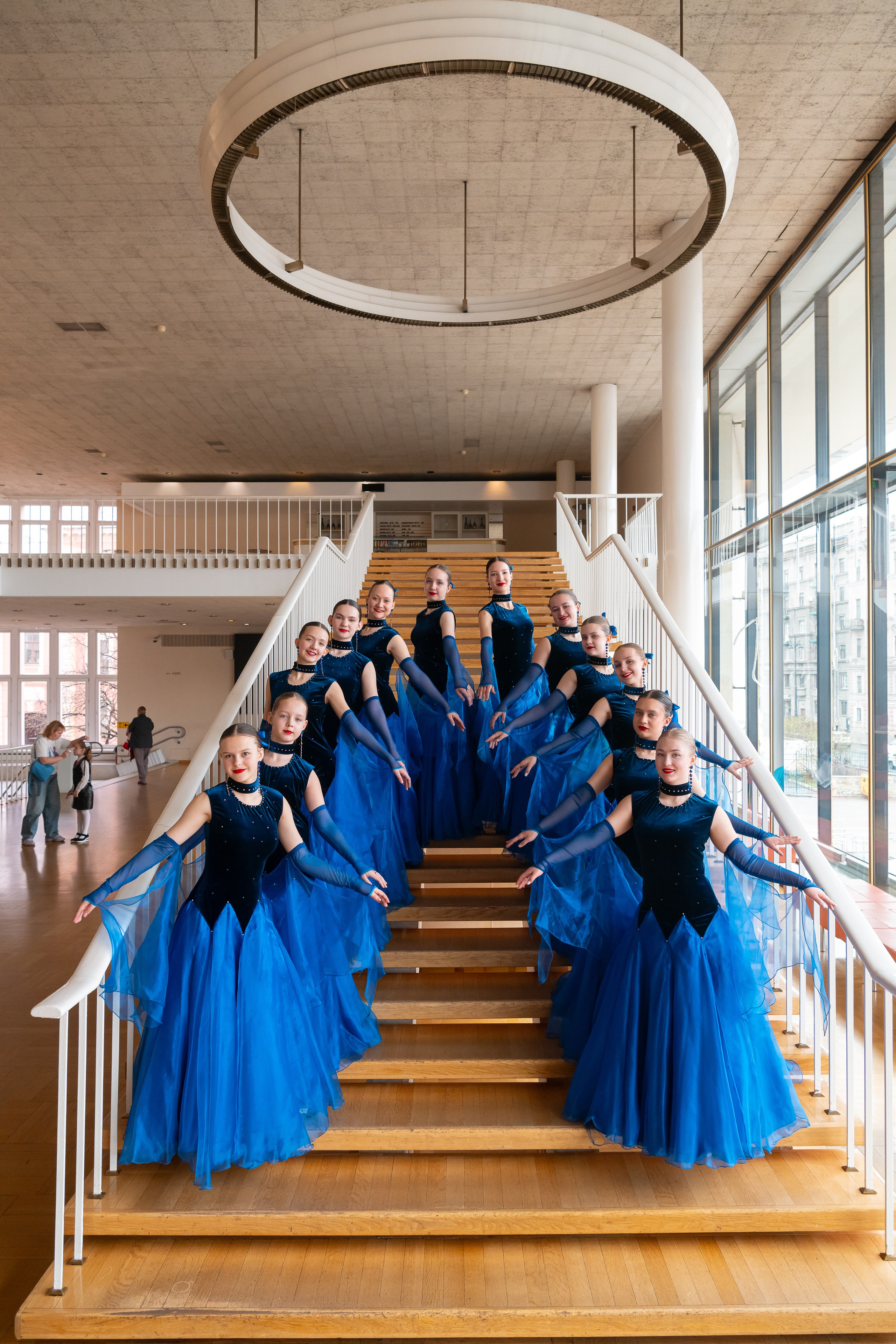 23 апреля, красная дорожка, БКЗ Октябрьский, г. Санкт-Петербург. Золотое яблочко