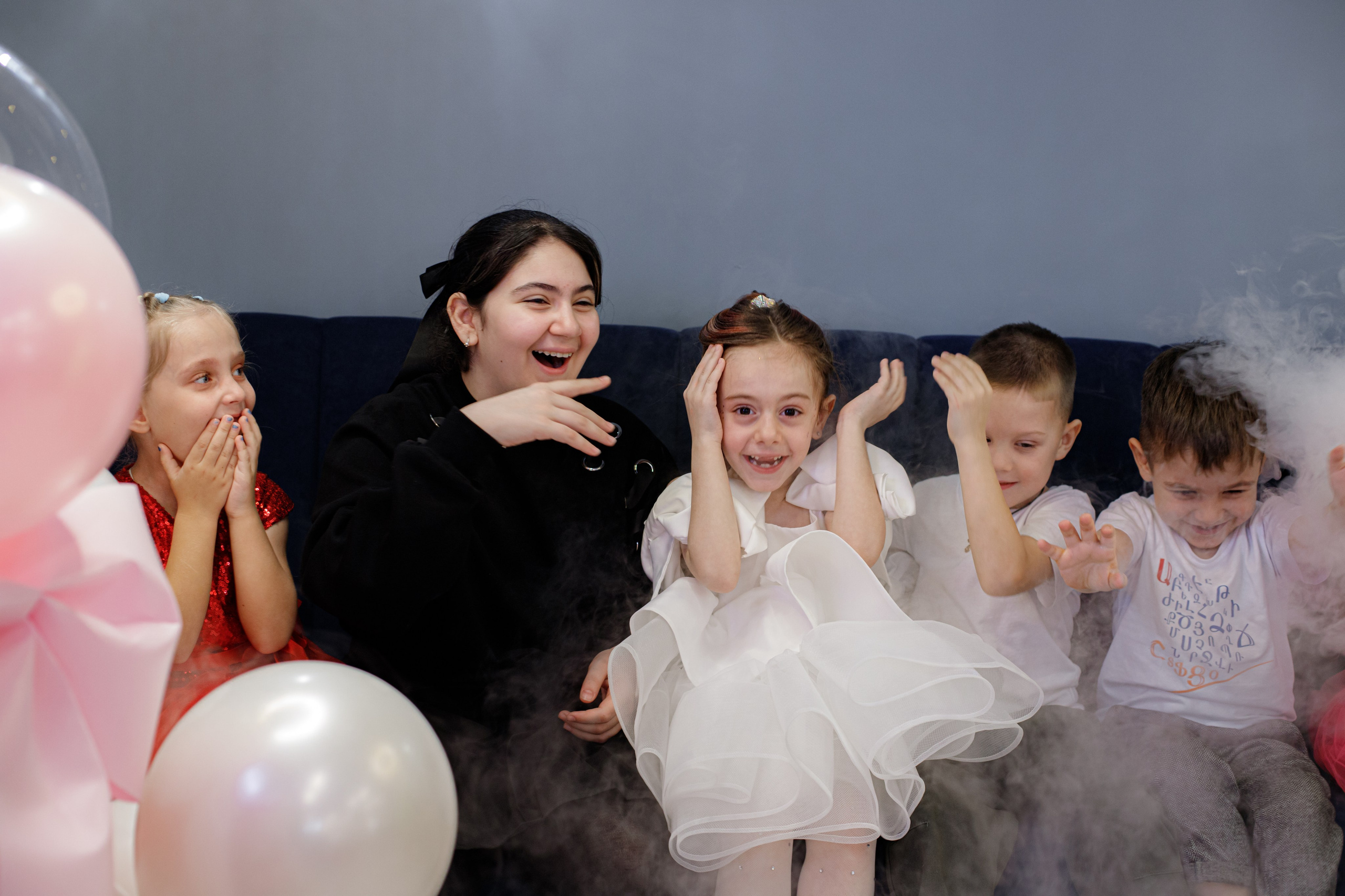 ASIA'S BIRTHDAY PARTY. Photokarish