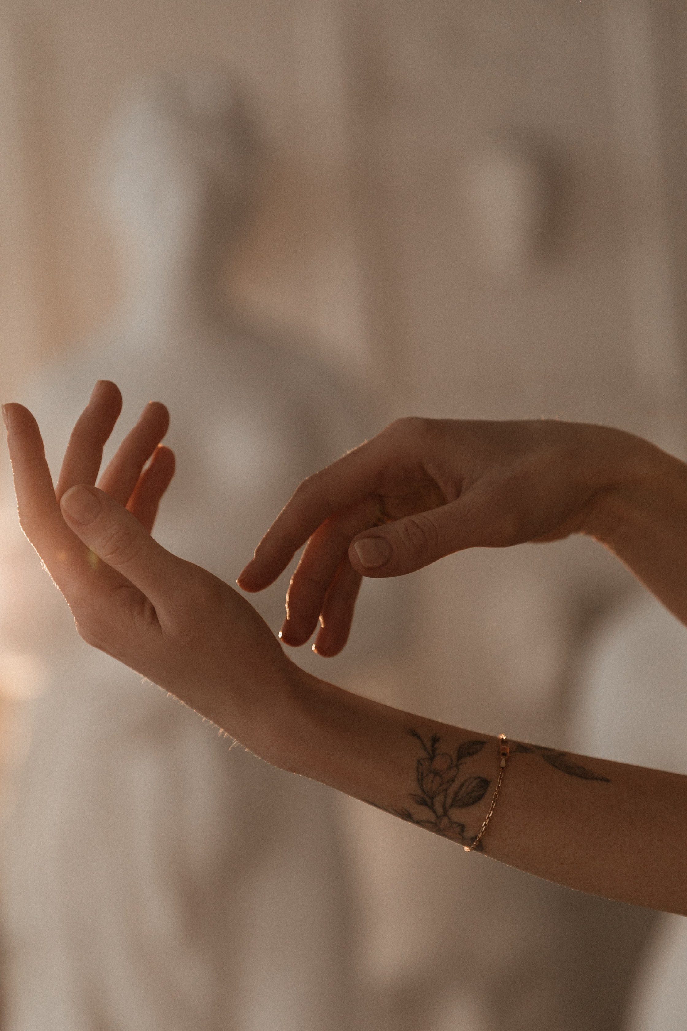 Студии & отели. Модель Москва каталожная и творческая съемка Anna Antlers