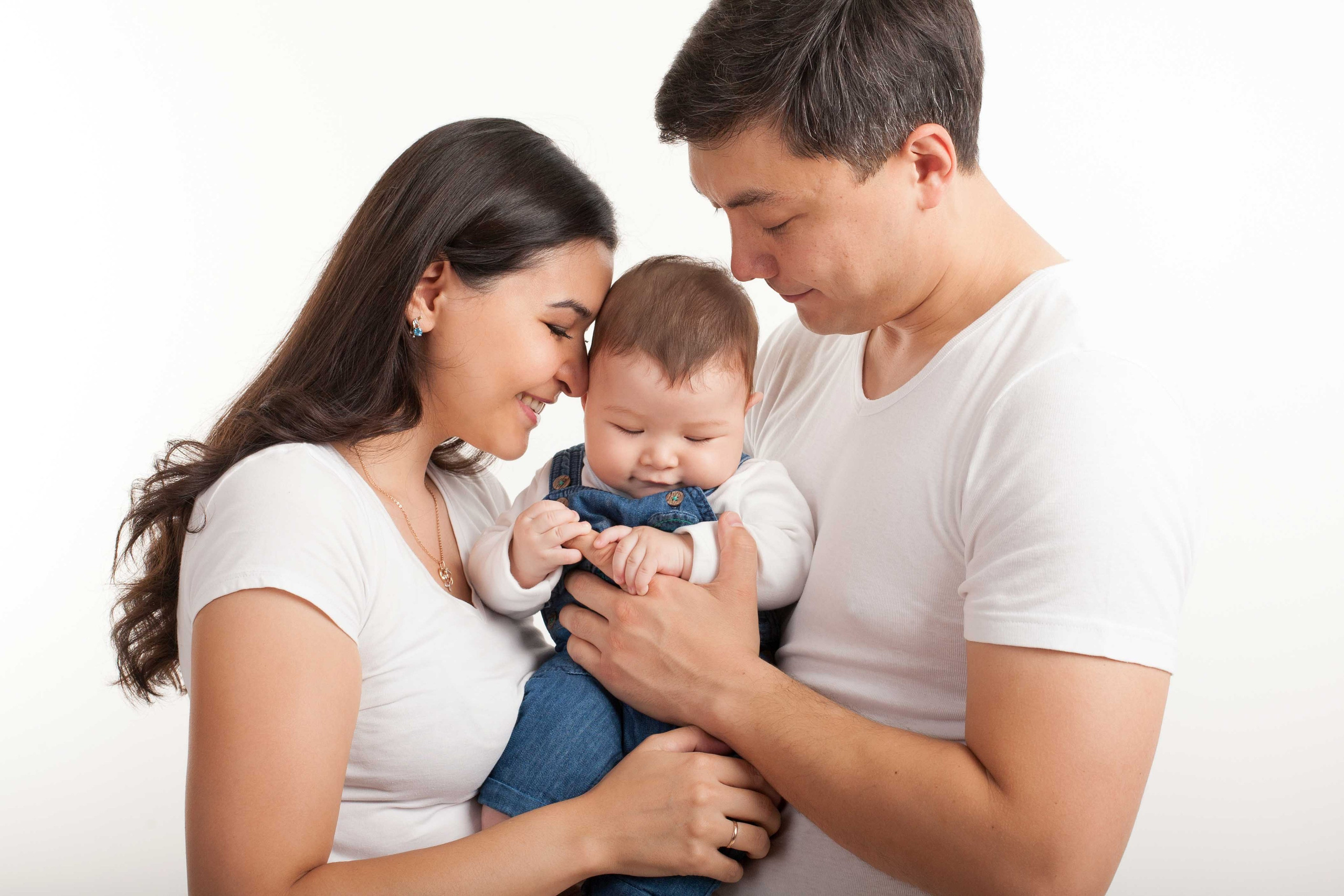 Фотосессия семейная. Фотостудия Алматы. Семейная и детская фотостудия Family studio.Фотограф Алматы