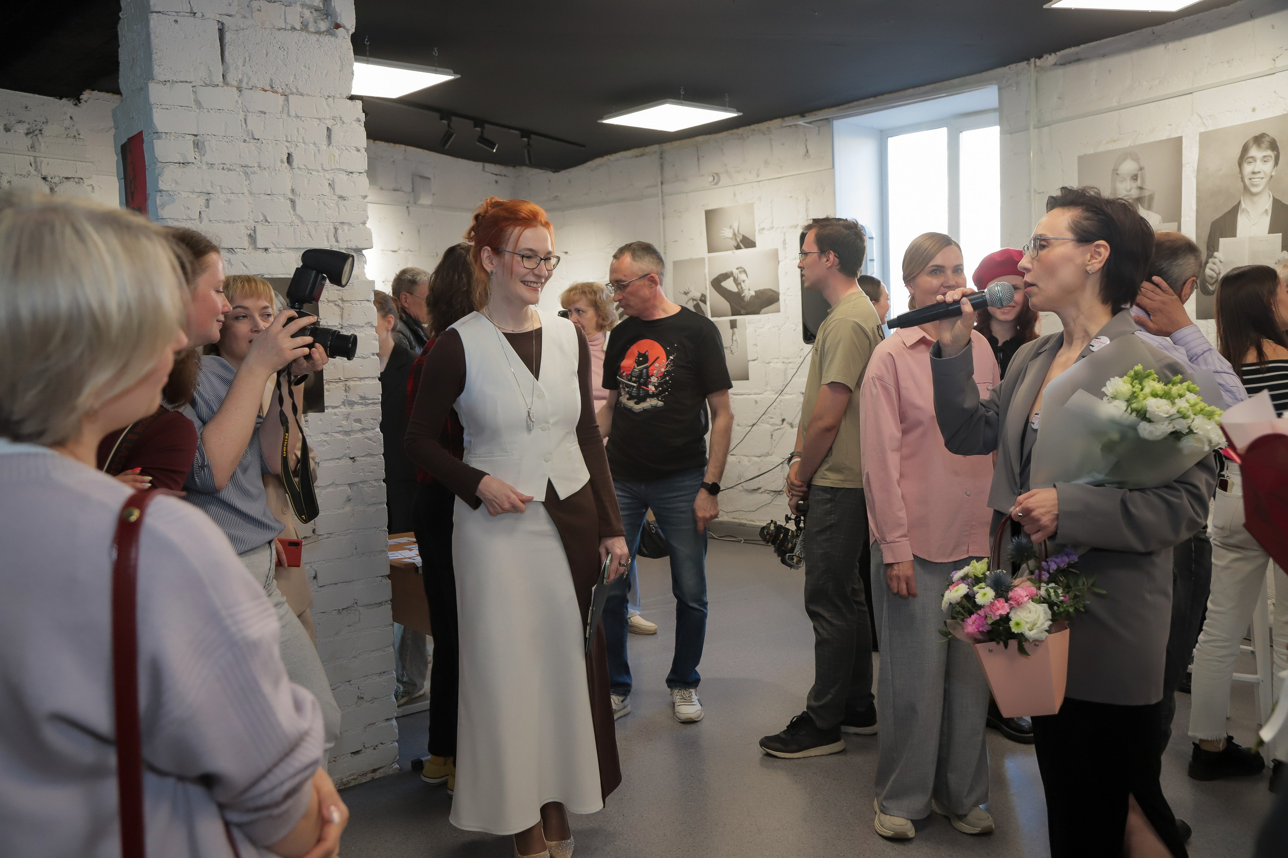 Выставка — проект «Мы начинаем путь!». АРТИКУЛ. Выпускные альбомы Нижний Тагил