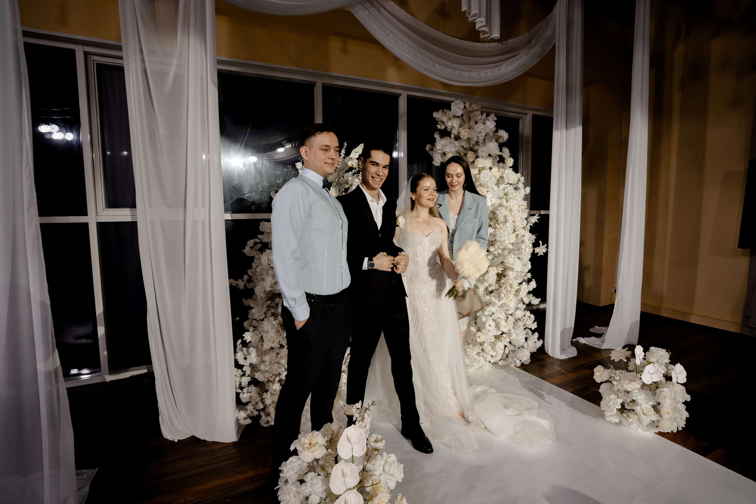 СВАДЕБНАЯ СЬЕМКА СБОРОВ В ОТЕЛЕ И ВЫЕЗД НА ЦЕРЕМОНИЮ (СНЯТО В СИБИРЕ В НИЖНЕВАРТОВСКЕ). Профессиональный фотограф, Санкт-Петербург — Виктория Богомолова