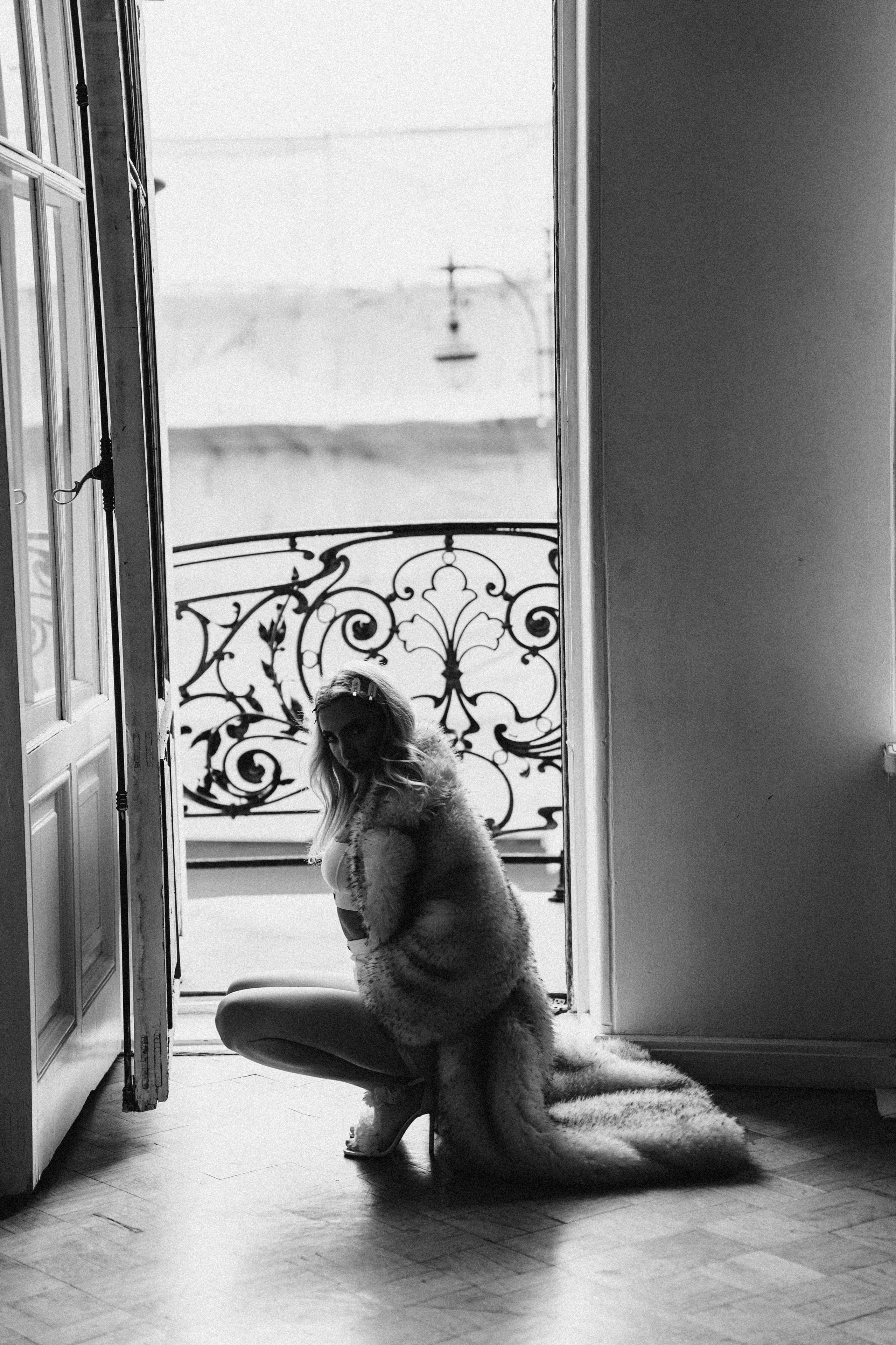 МИНИМАЛИЗМ В СТУДИИ НА ЧЕРНЫШЕВСКОЙ В СТУДИИ С БАЛКОНОМ. Профессиональный фотограф, Санкт-Петербург — Виктория Богомолова