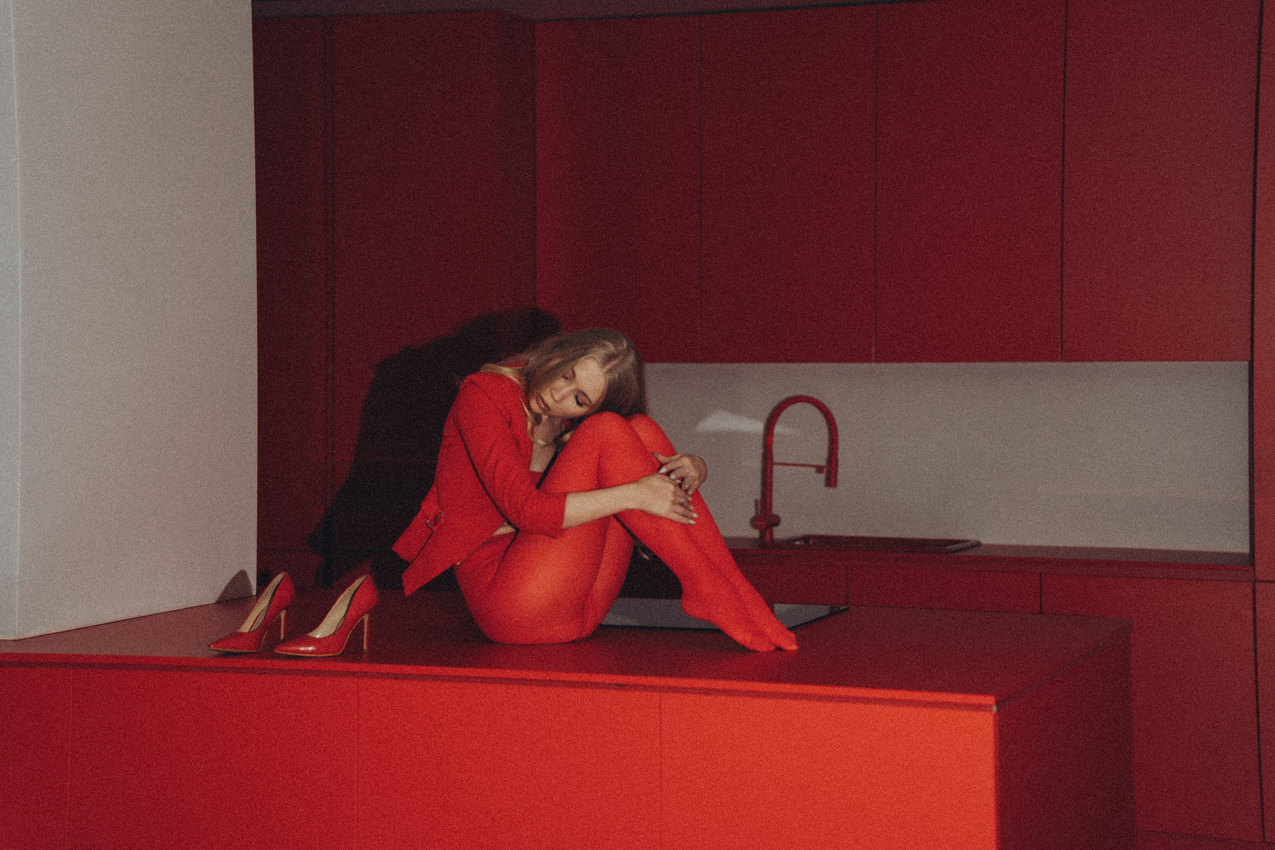 ФОТОСЕССИЯ К НОВОМУ ГОДУ В СТУДИИ С ЕЛОЧКОЙ КРАСИВЫЙ ОБРАЗ. Профессиональный фотограф, Санкт-Петербург — Виктория Богомолова