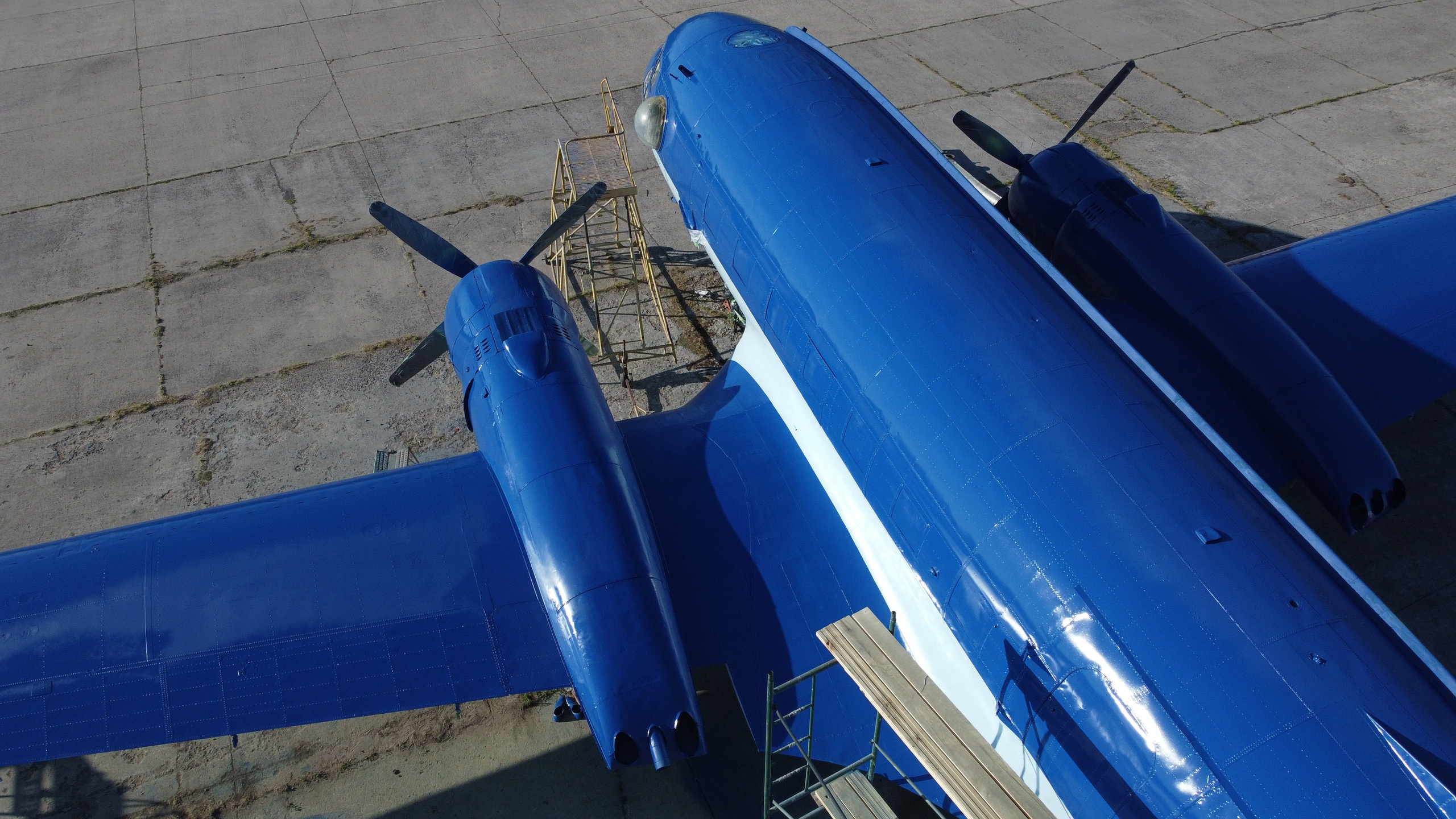 Ил-14Т «Голубая Мечта» — покраска (2022г). Фотоальбом показывающий увлекательный мир авиации и мир медведей Андрея Иванова