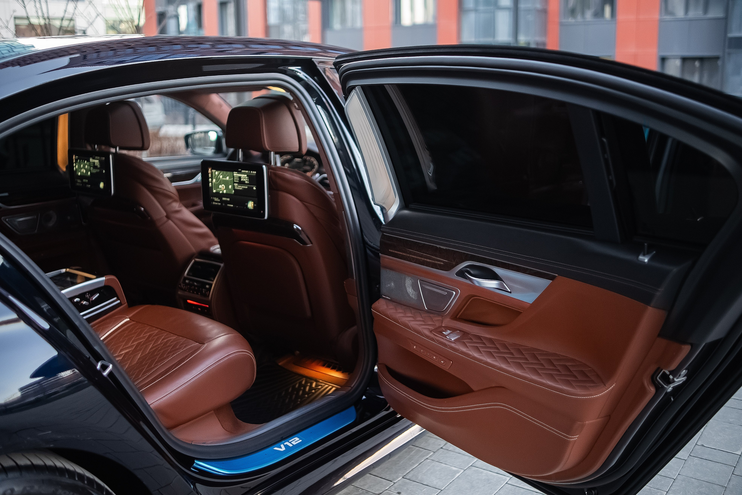 BMW 760Li. Фотограф в Новосибирске Владислав Унтерберг