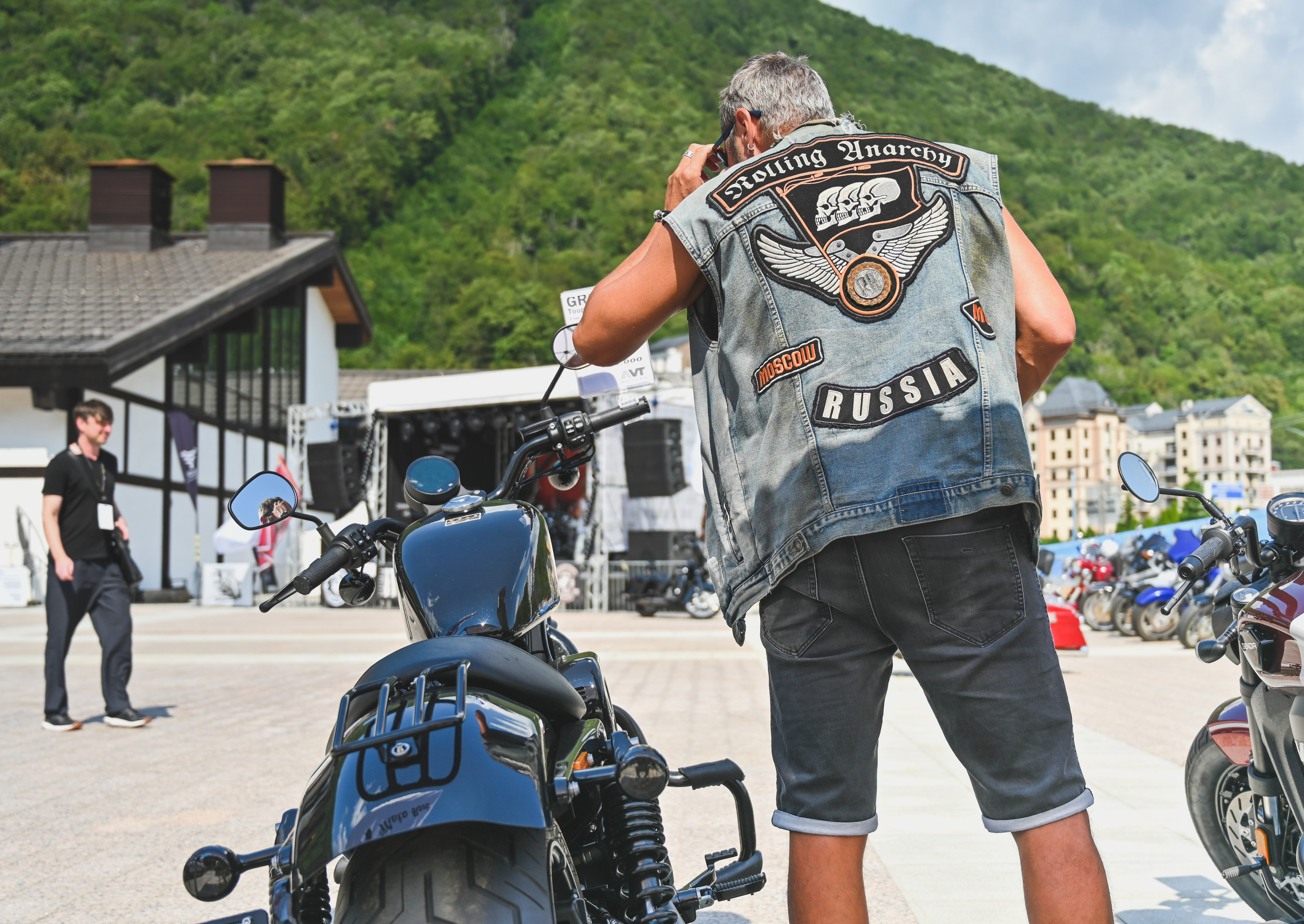 11- ый Ежегодный Байк Фестиваль " Медвежья МОТО ПОЛЯНА». Фотографирую счастливых людей в Сочи