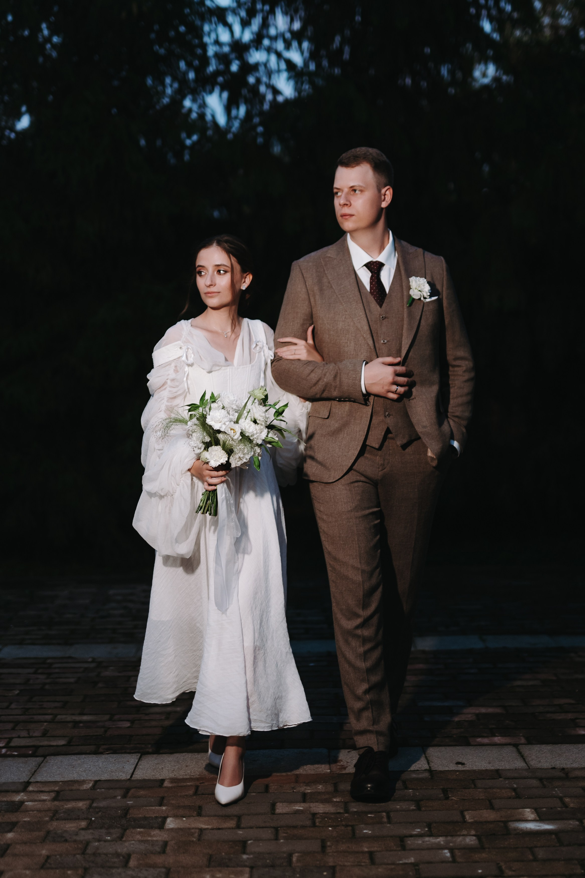 БАНКЕТНЫЙ ЗАЛ ТОРТУГА, ВЕДУЩИЙ АНДРЕЙ ОГНЕВ