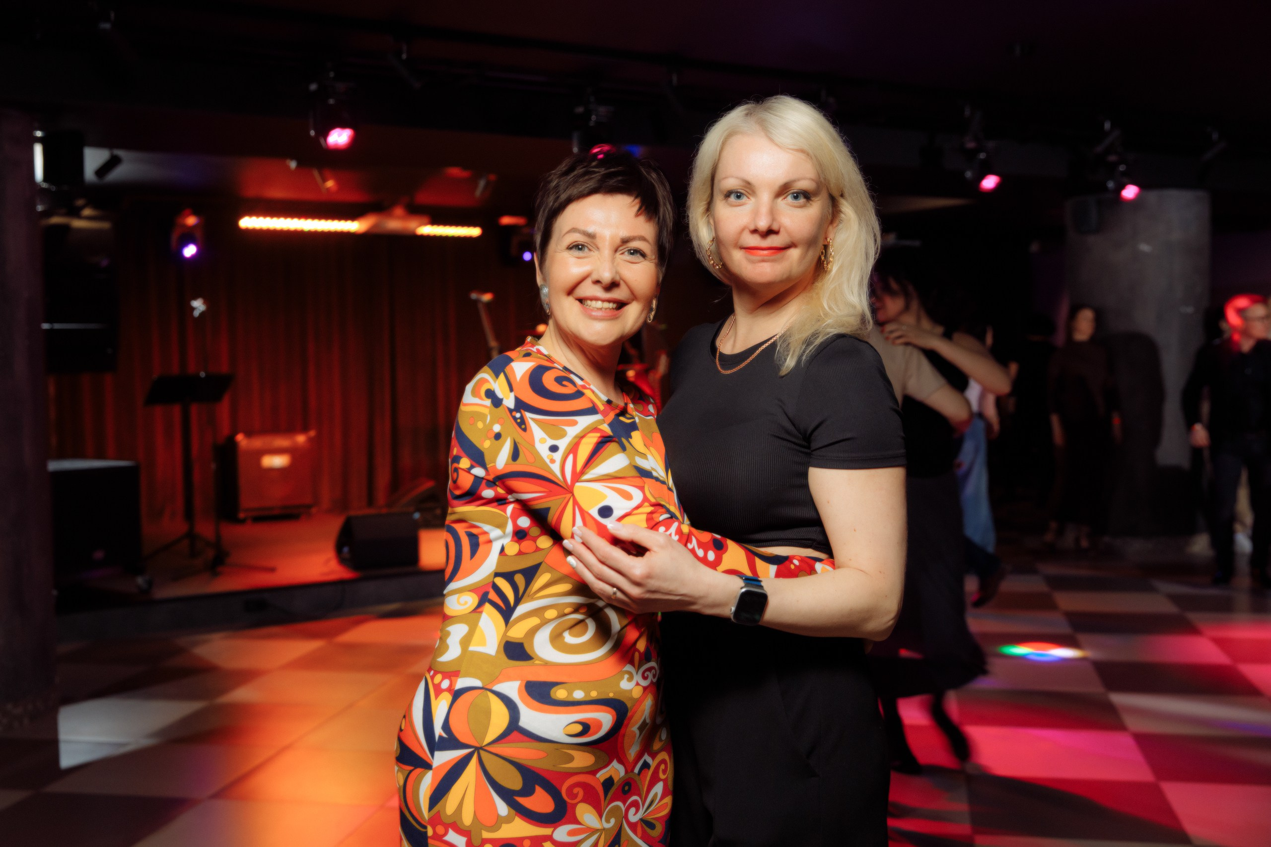 ISALSА. Вечеринка в школе танцев. Свадебный фотограф в Ярославле Анастасия Архипова