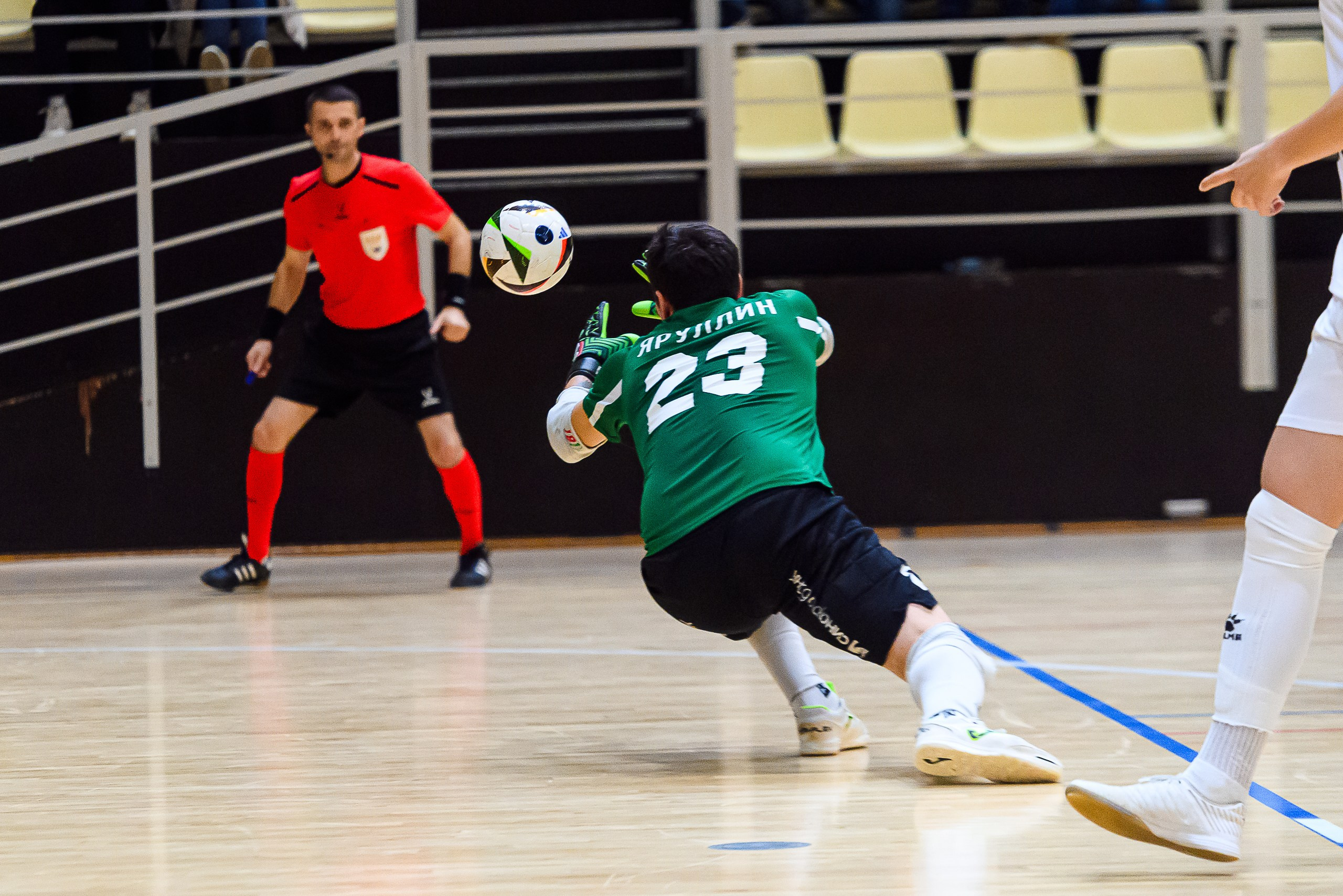 Высшая лига по футзалу — Сезон 2024-2025 — 2ой тур. Репортажный фотограф в Кемерово