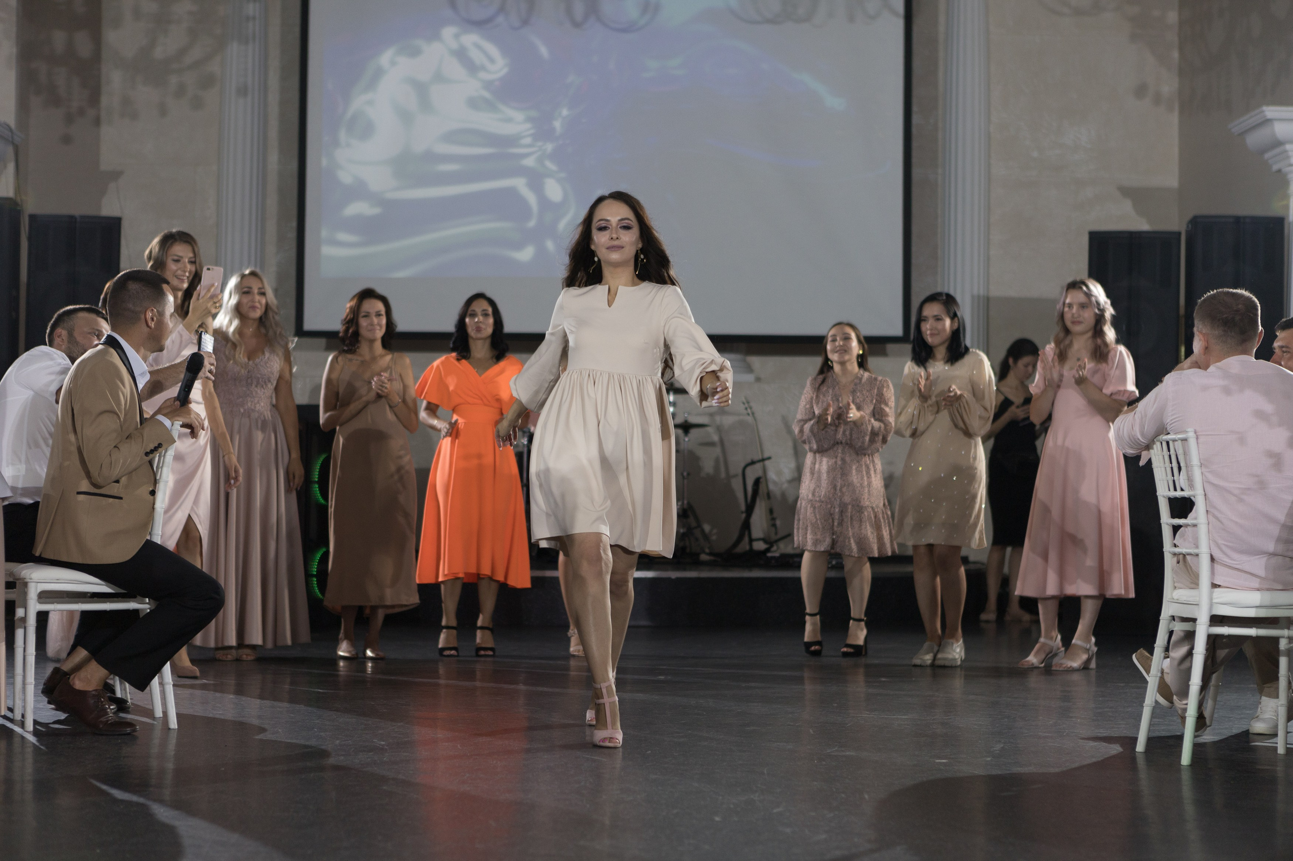 Свадебный фотограф Уфа — Руслан ГабдлисламовЖивые эмоции, красивые кадры, воспоминания на всю жизнь.Работаю по всей Республике Башкортоста. Свадебный фотограф Уфа Руслан Габдлисламов