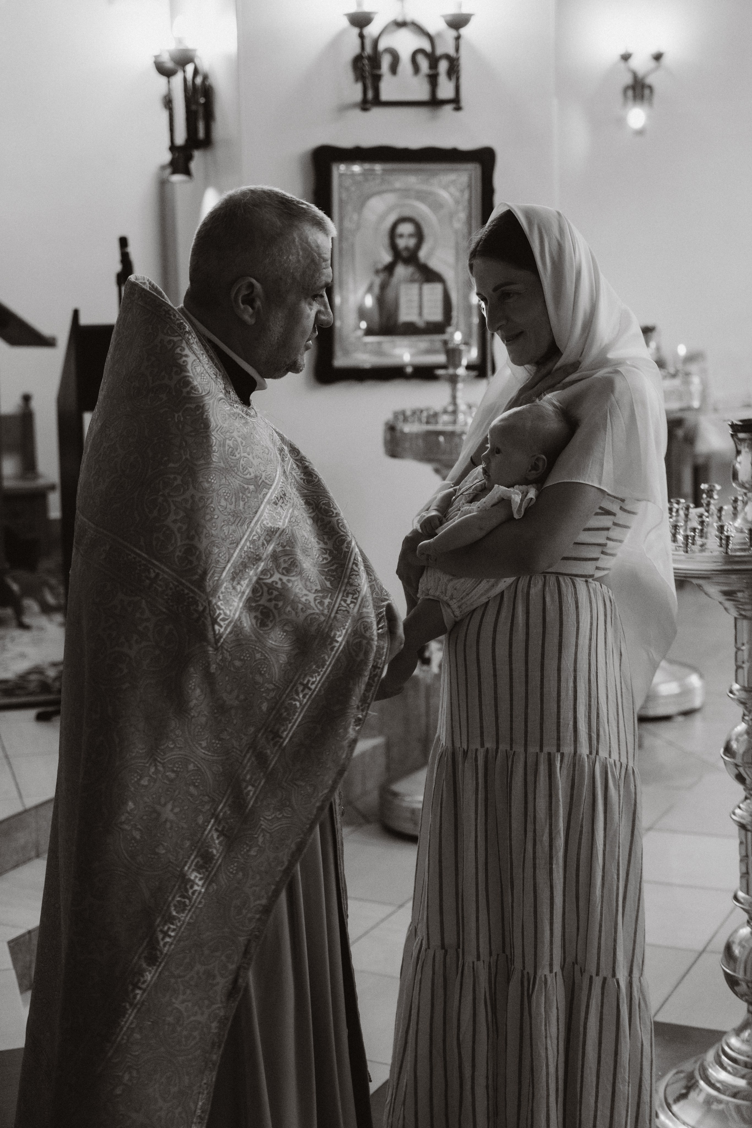 Крещении Есении. Фотограф Мария Миллс | Минск