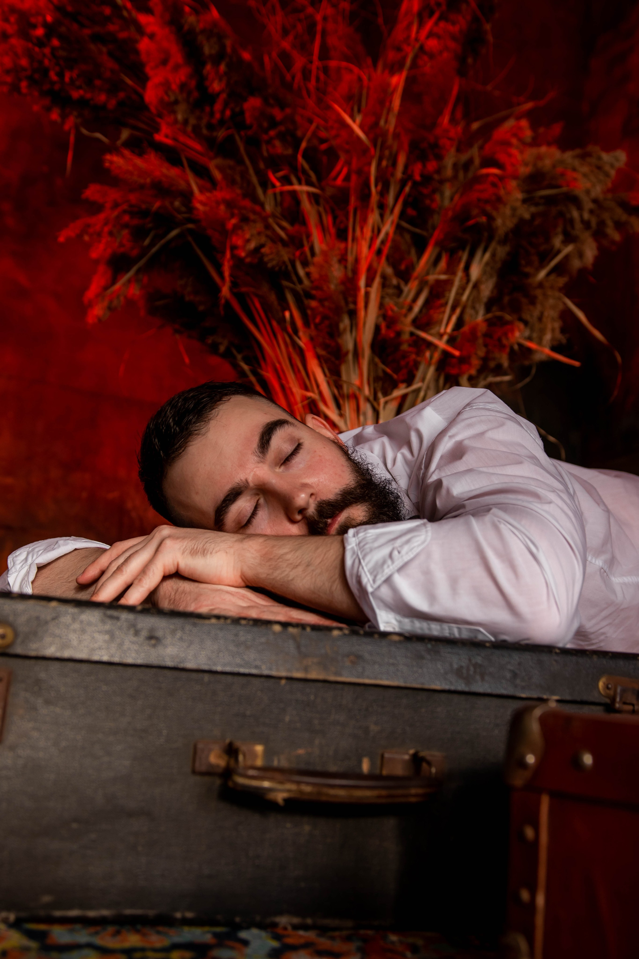 Red flags and long nights. Лиза, ваш портретный и репортажный фотограф в Ульяновске!