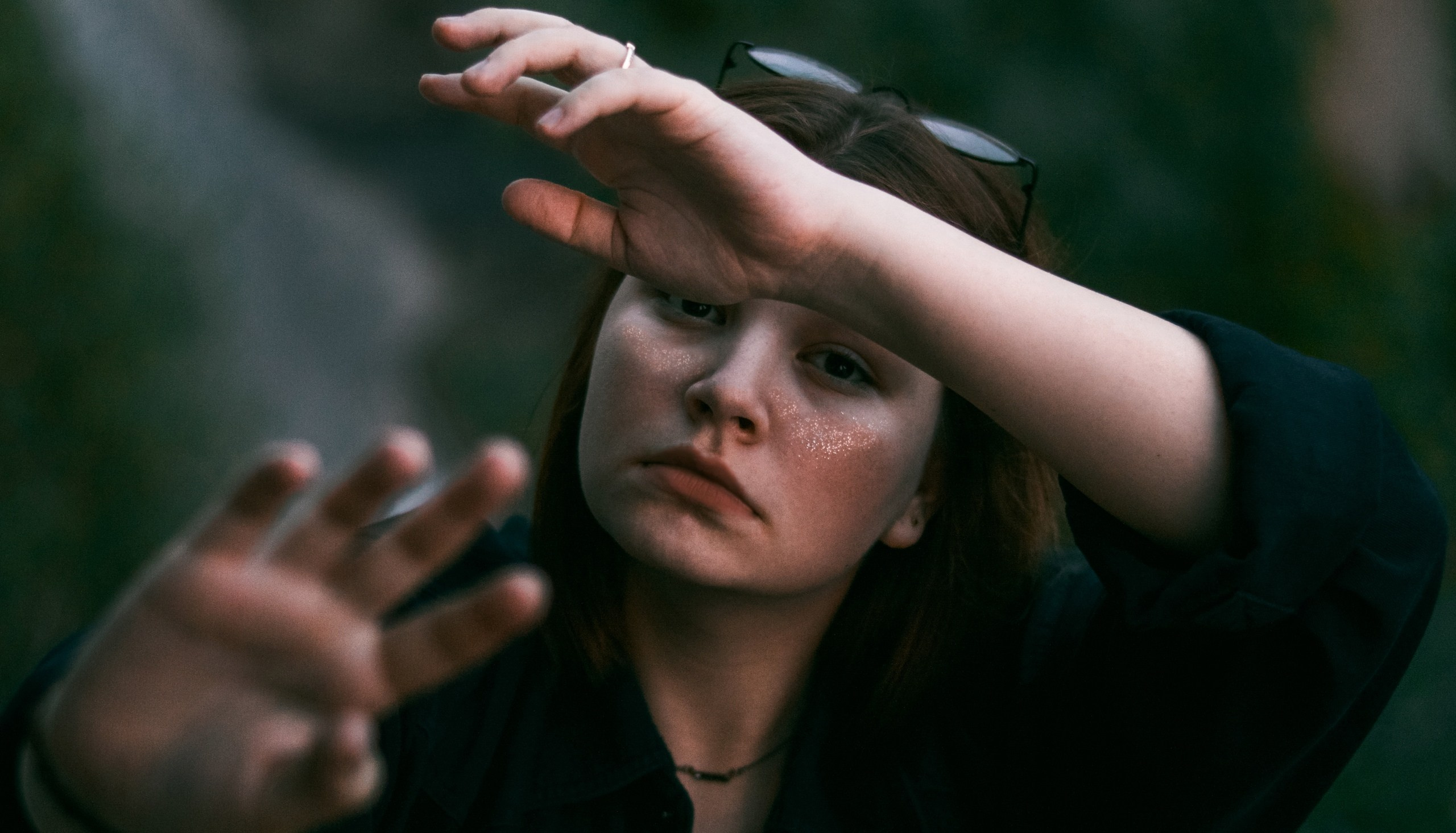 Living in the shadows. Лиза, ваш портретный и репортажный фотограф в Ульяновске!