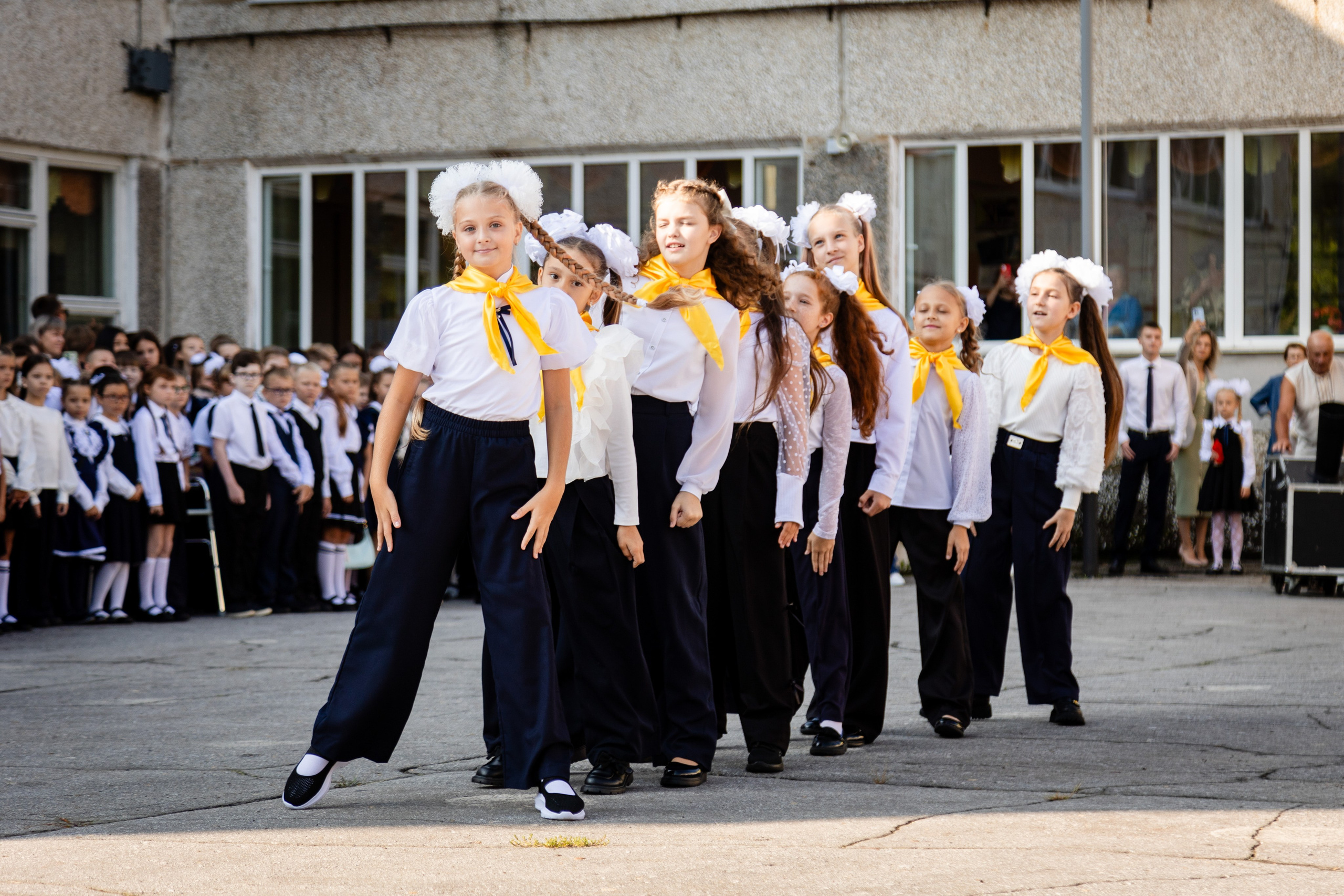 Гимназия № 50. Детский фотограф видеограф в Хабаровске Михаил Орлов