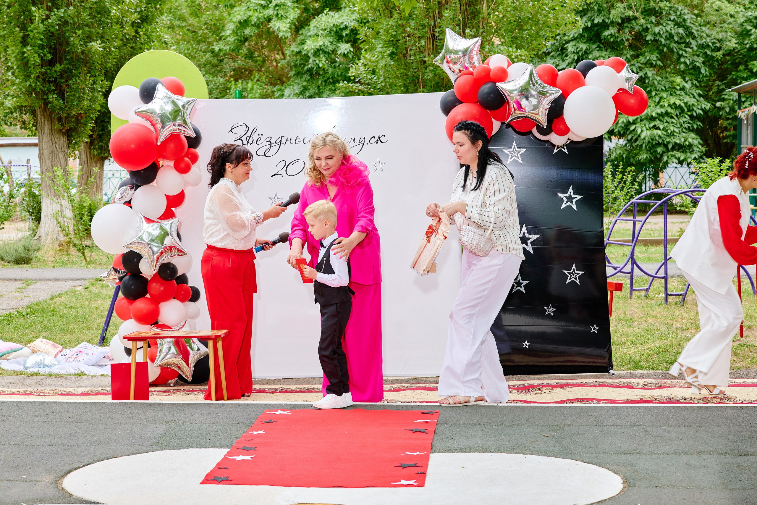 Выпускной 45 сад. Фотограф Выпускные альбомы Таганрог Сергей Коробченко