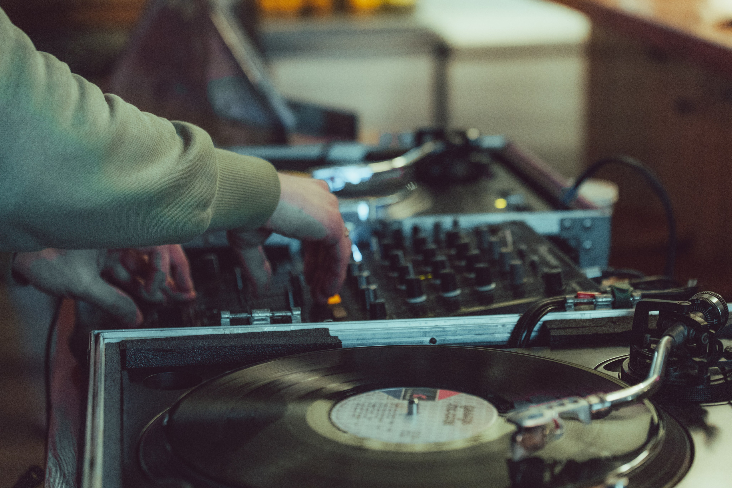 День рождения Surf x Vinyl — Смоленск 22.03.2025. KiPPER Gallery — Фотограф