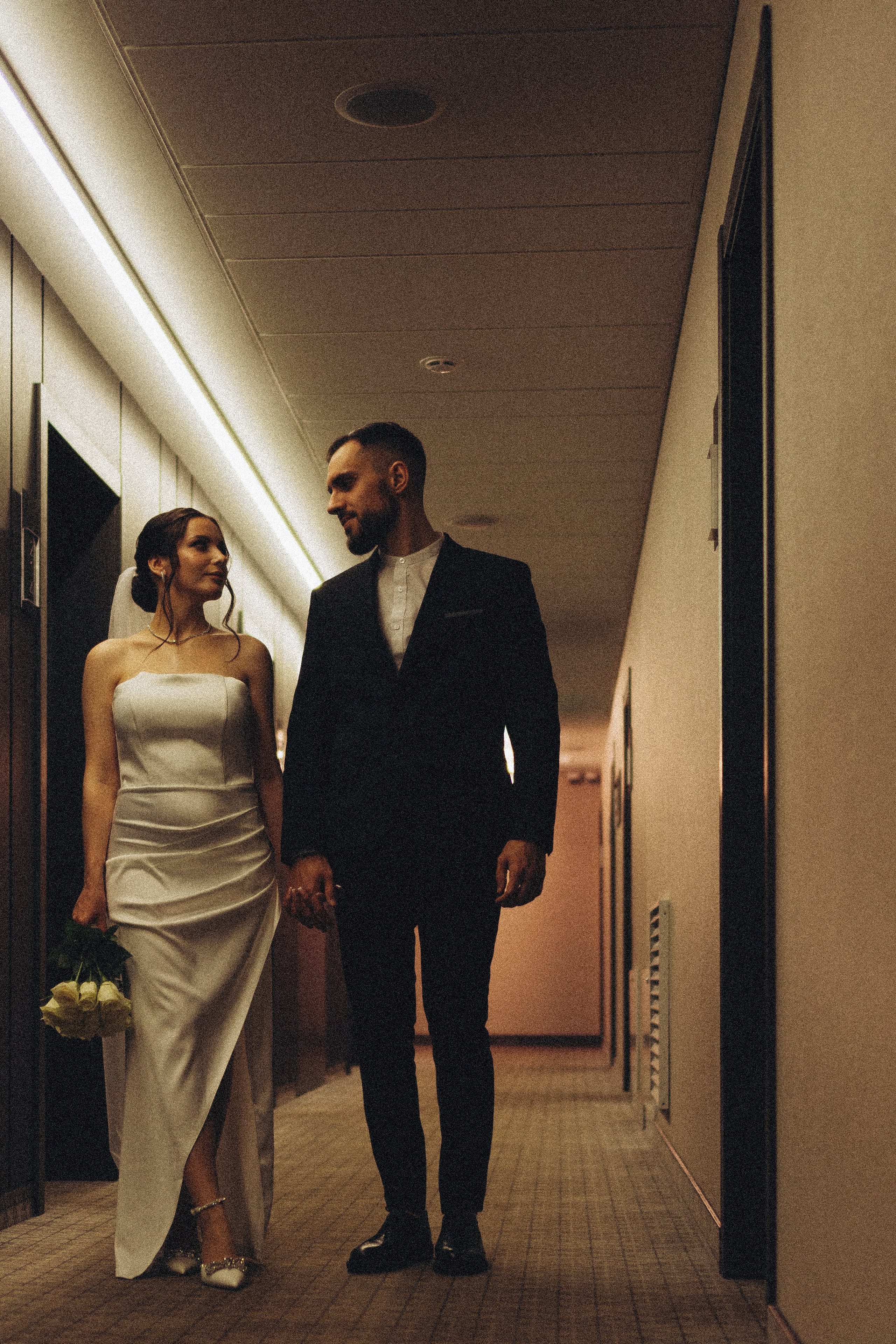 СВАДЕБНАЯ СЬЕМКА СБОРОВ ЖЕНИХА И НЕВЕСТЫ В ОТЕЛЕ И ТАКЖЕ ФОТОСЕССИИЯ В ОТЕЛЕЕ МЕГАПОЛИС БРЯНСК. Профессиональный фотограф, Санкт-Петербург — Виктория Богомолова