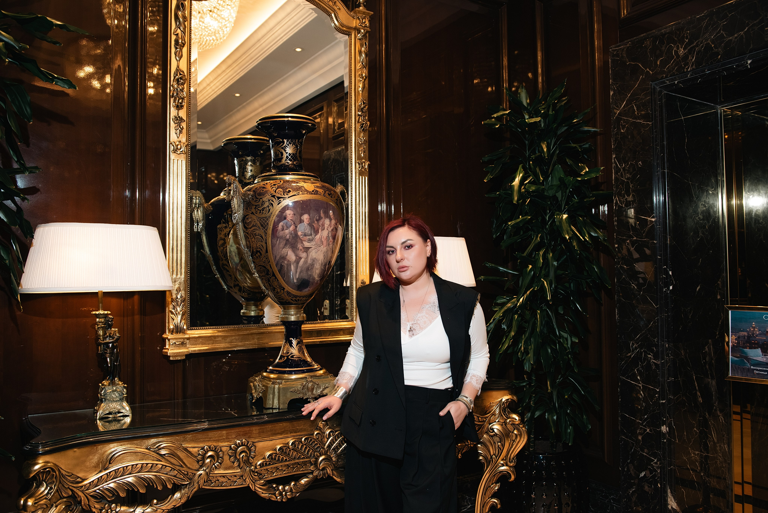 Блогеры, предприниматели. Фотограф, визажист. Москва