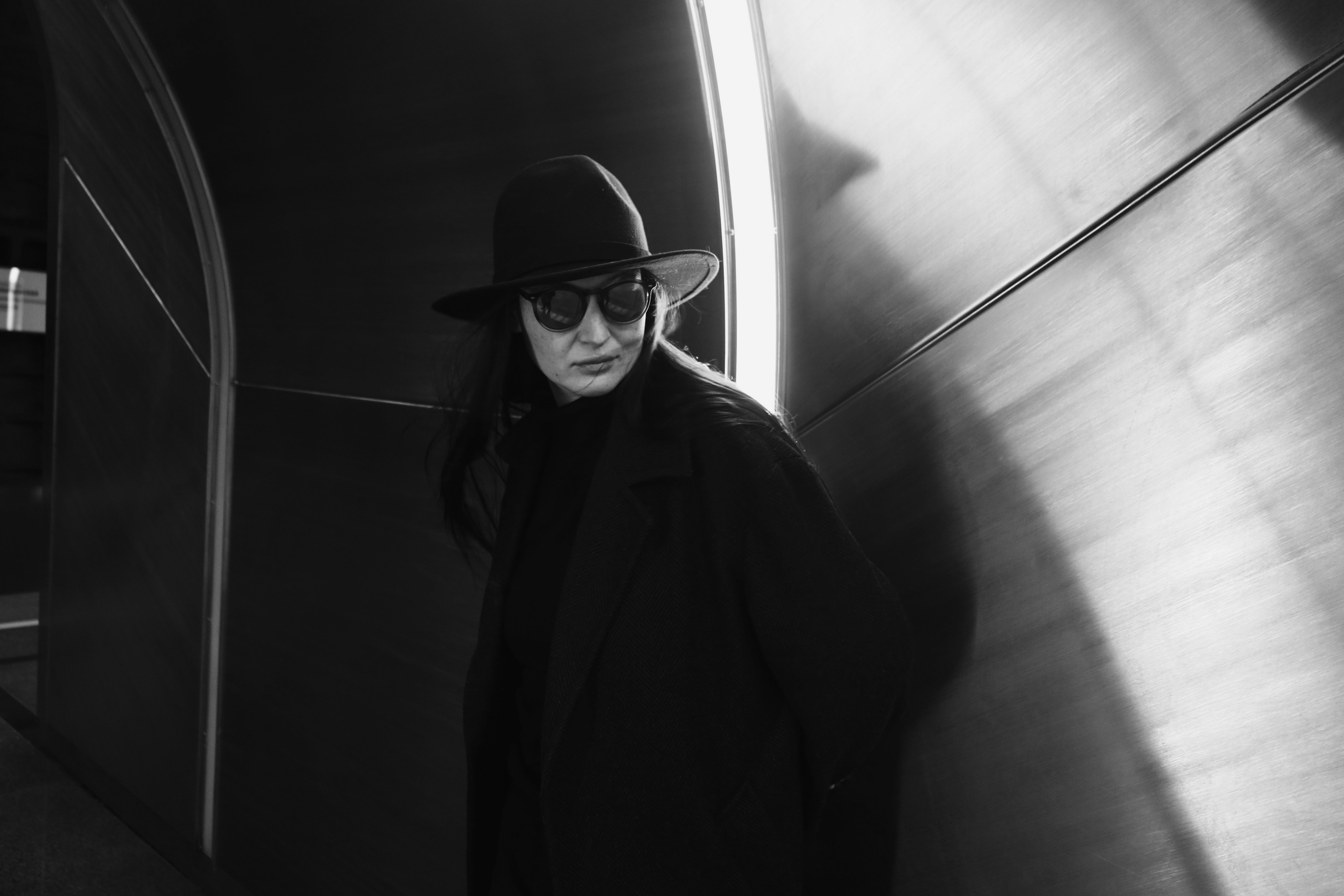 Фотосессия в метро. Kreativniefoto.ru