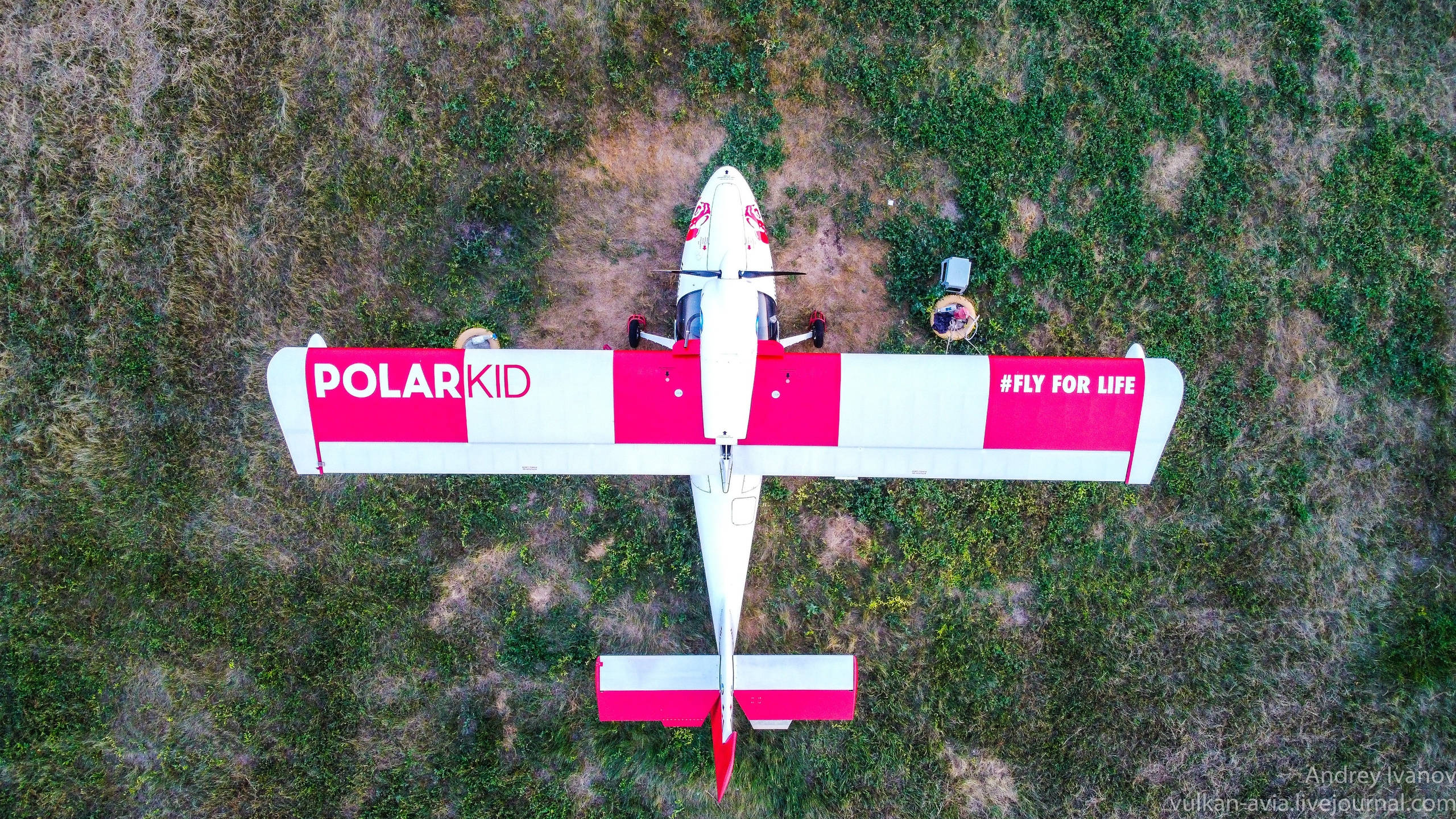 Амдерма — наука (2020 г.). Фотоальбом показывающий увлекательный мир авиации и мир медведей Андрея Иванова