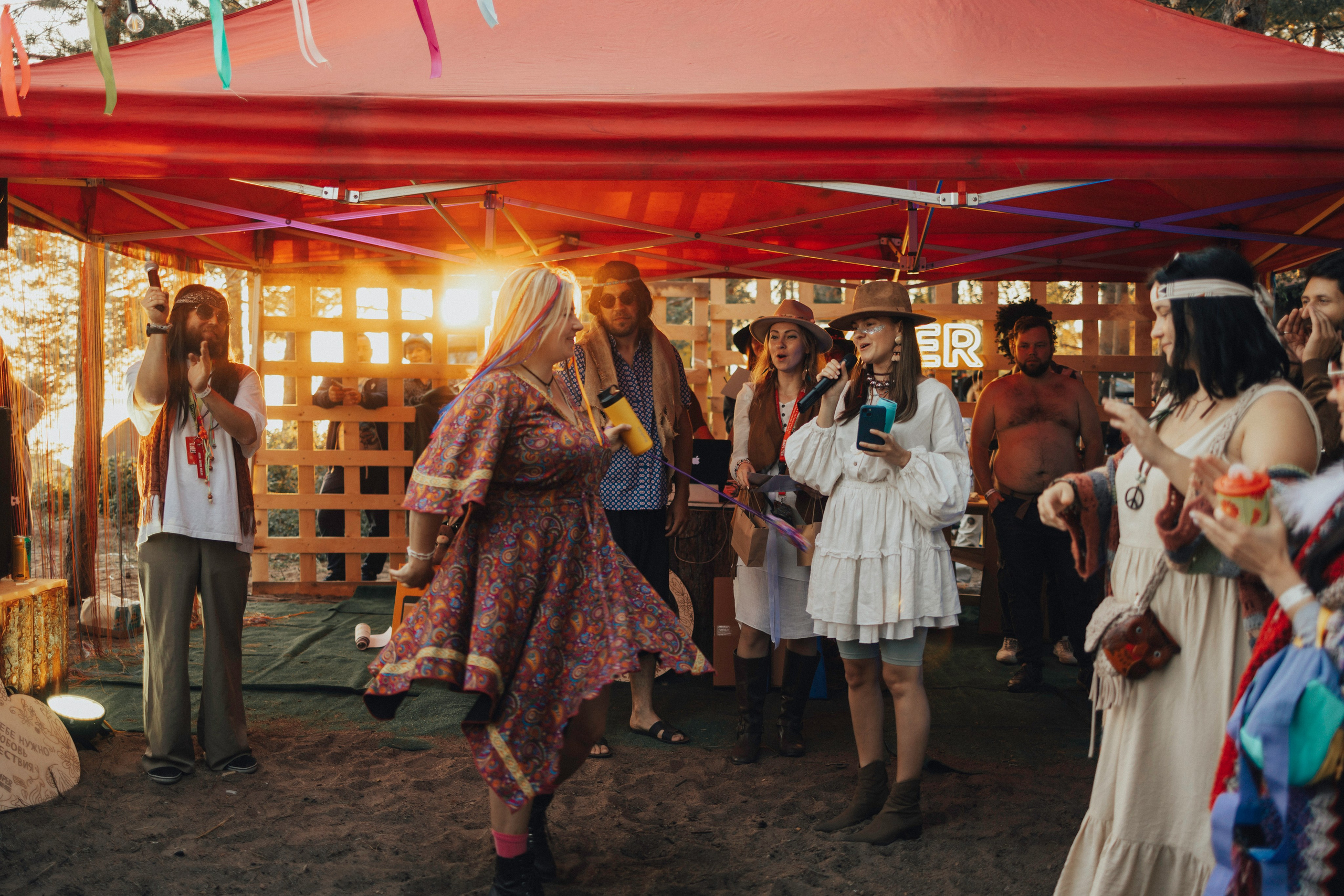 Фестиваль Hello Camper закрытие 2023. Репортажный и портретный фотограф в Санктпетербурге. Видиосъемка мероприятий в Санкт-Петербурге