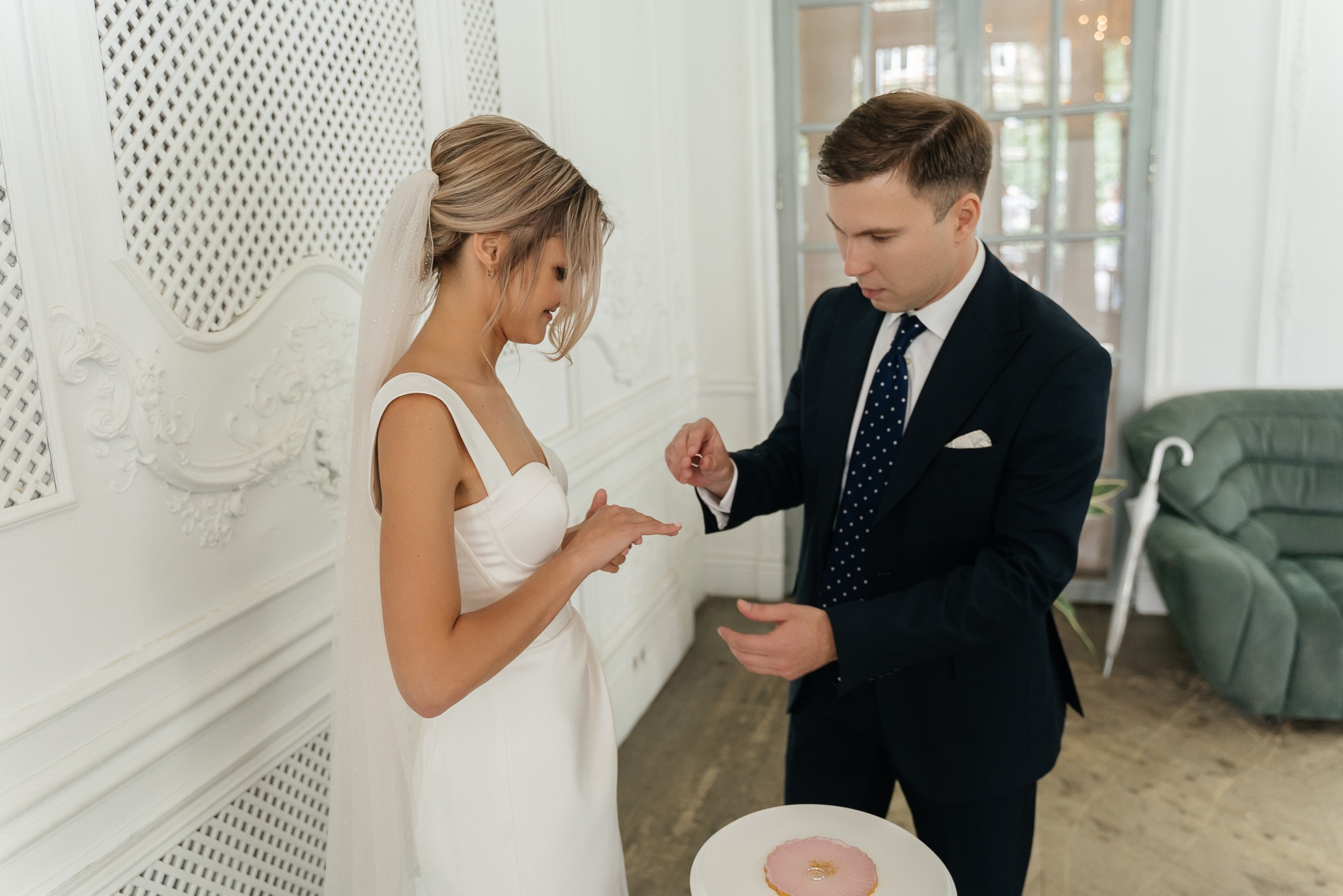 Алина и Азат роспись в Royal studio. Свадебный фотограф в Дмитрове