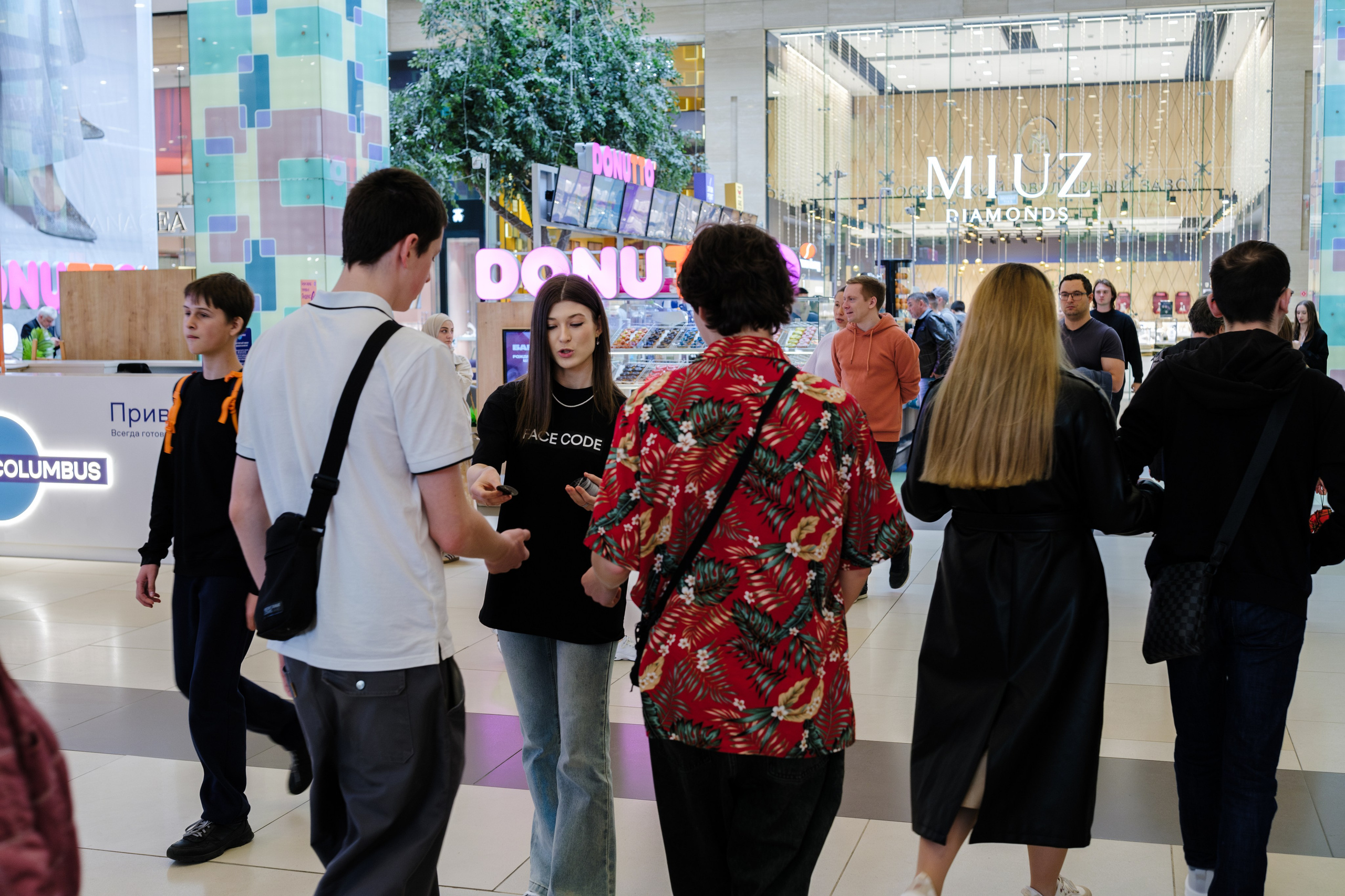 Открытие FACECODE. Репортажный и портретный фотограф в Москве Илья Спиридонов