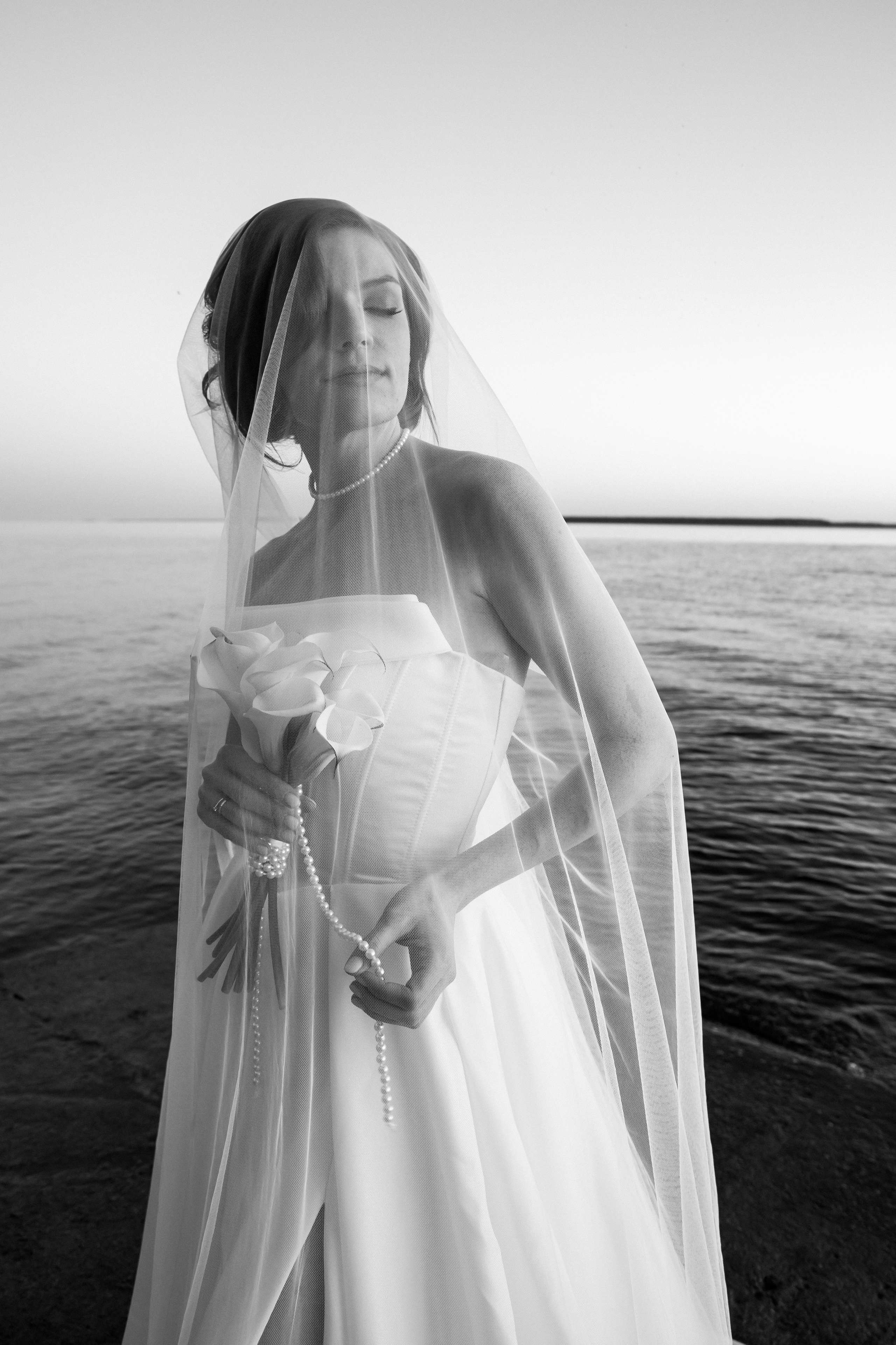 V | A. Чёрно-белая история любви. Свадебный фотограф Настя Шелл г. Череповец