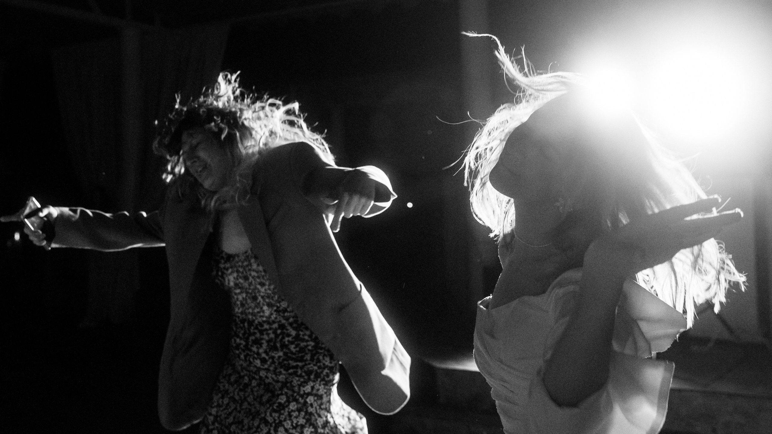 Алиса и Слава, роспись в Москве и вечеринка на природе, подальше от города. Фотограф в Москве Екатерина Черненко