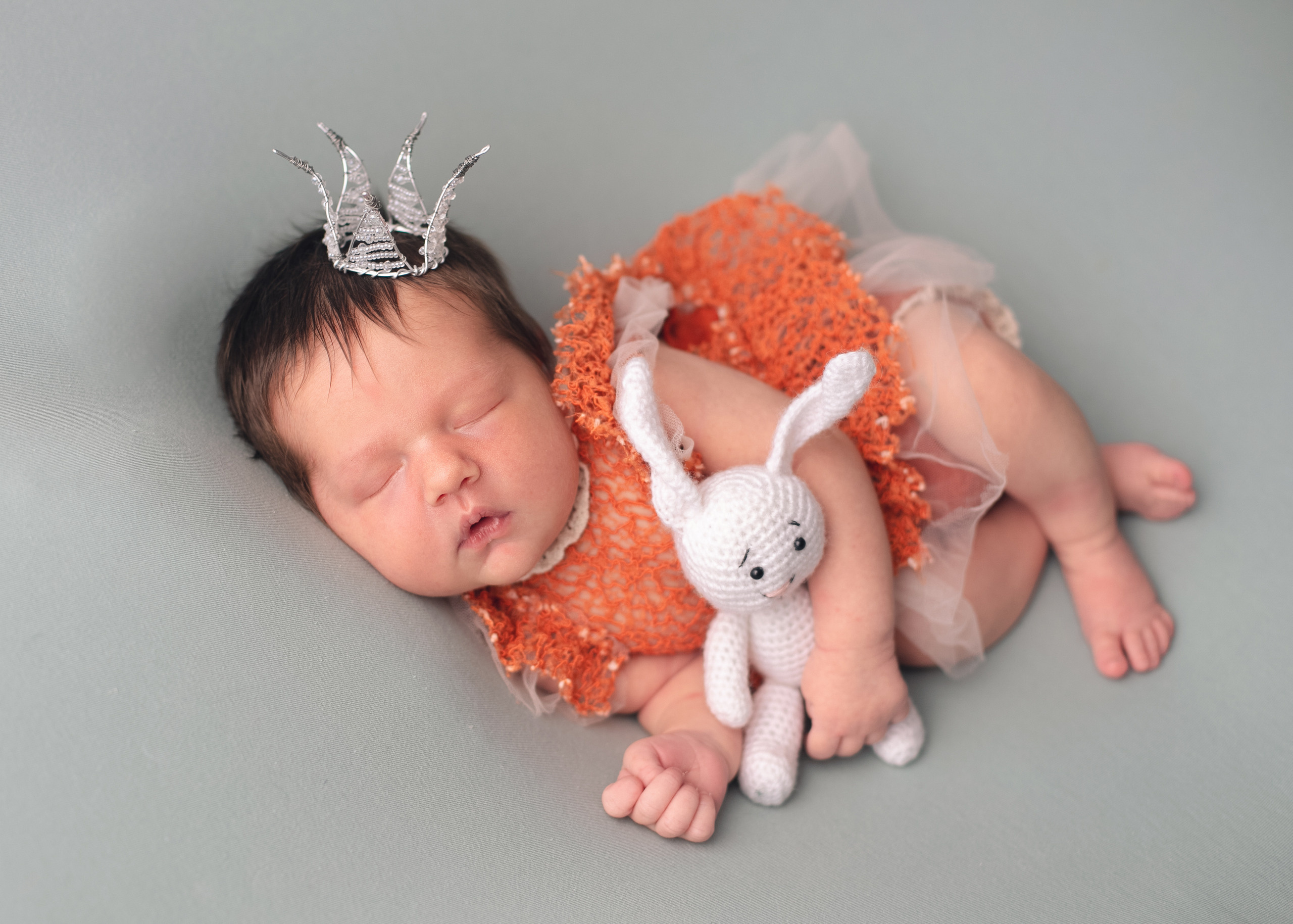 Фотограф новорожденных в г. Россошь Виктория Нечепуренко